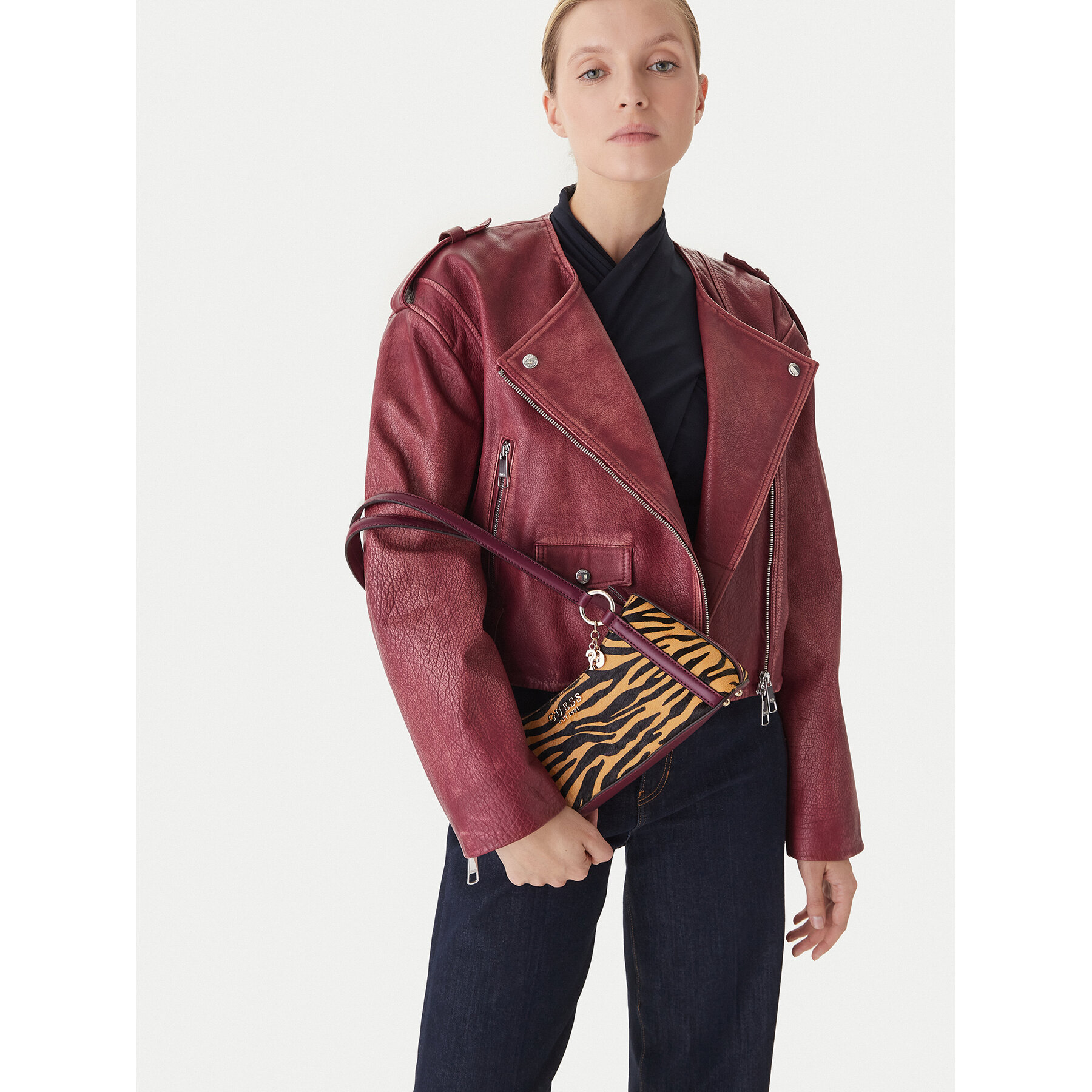 Дамска чанта Guess HWZG75 29180 Бежов