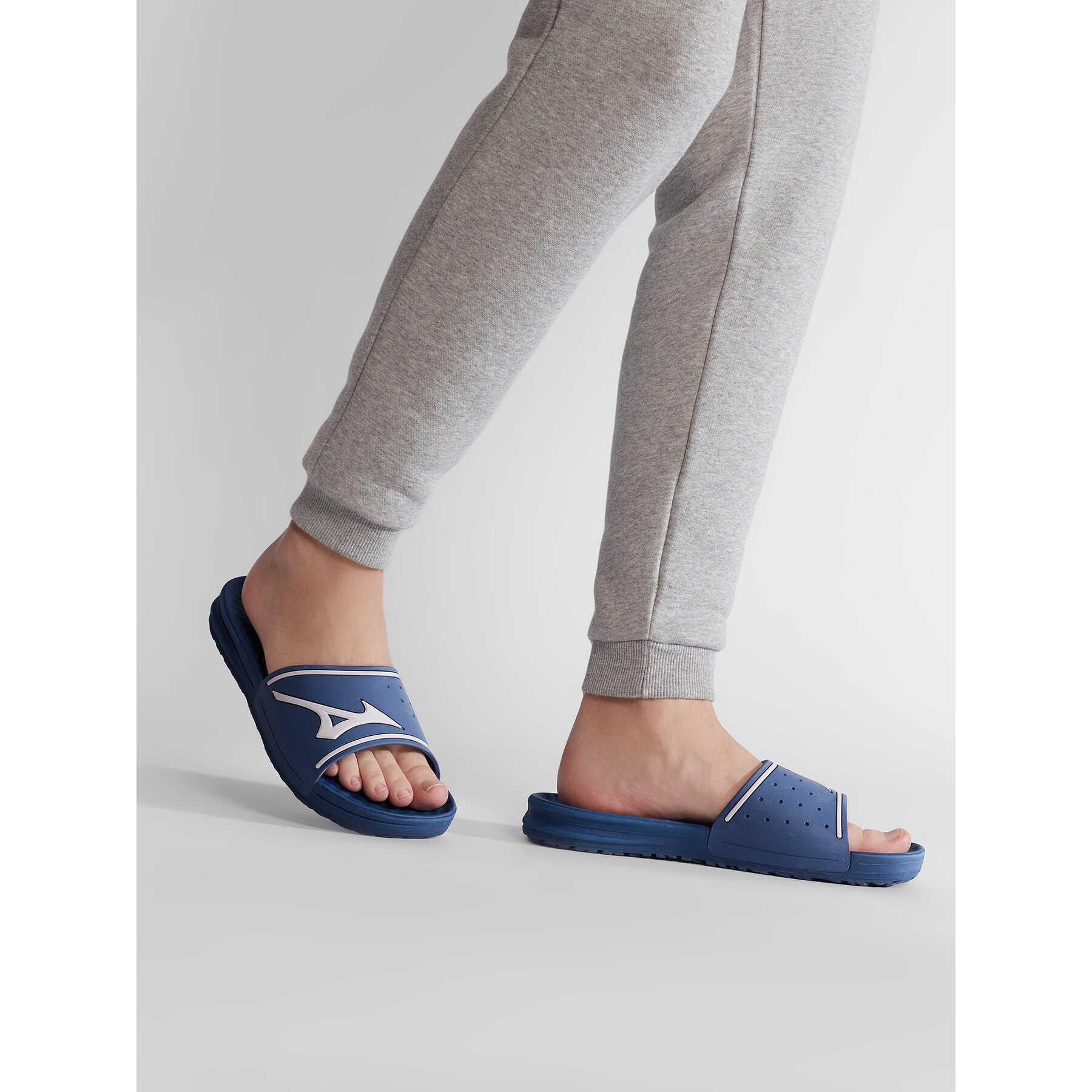 Šľapky Mizuno Relax Slide 2 11GJ202027 Modrá