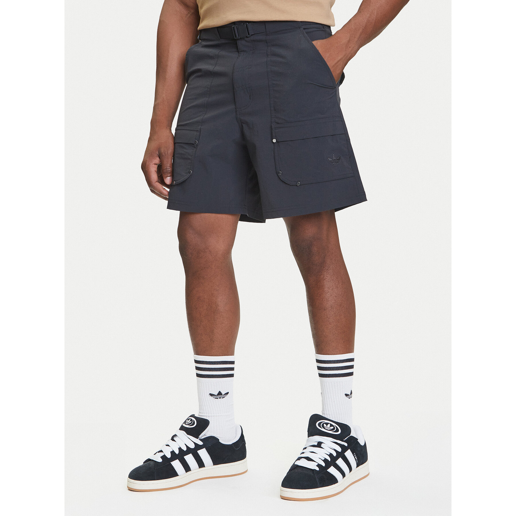 adidas Stoffshorts Premium Essentials Utility Cargo JD2107 Schwarz Loose Fit