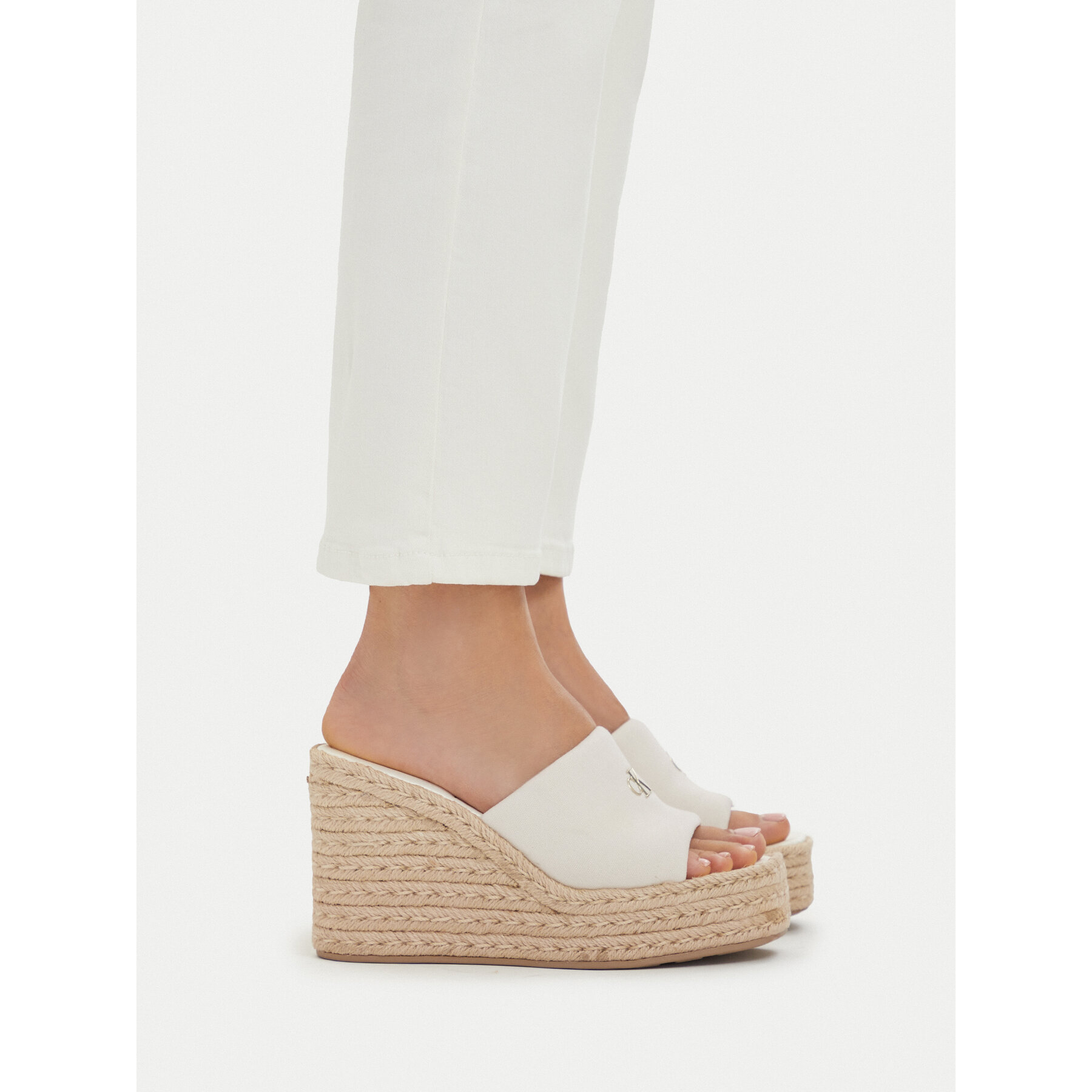 Еспадрили Calvin Klein Wedge Espad 70 Canvas Mg HW0HW03282 Кремав