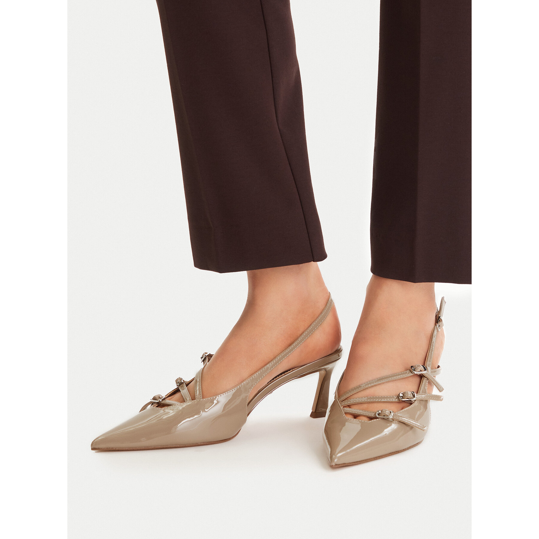 Salonarji Steve Madden Liana SM11003386 Rjava