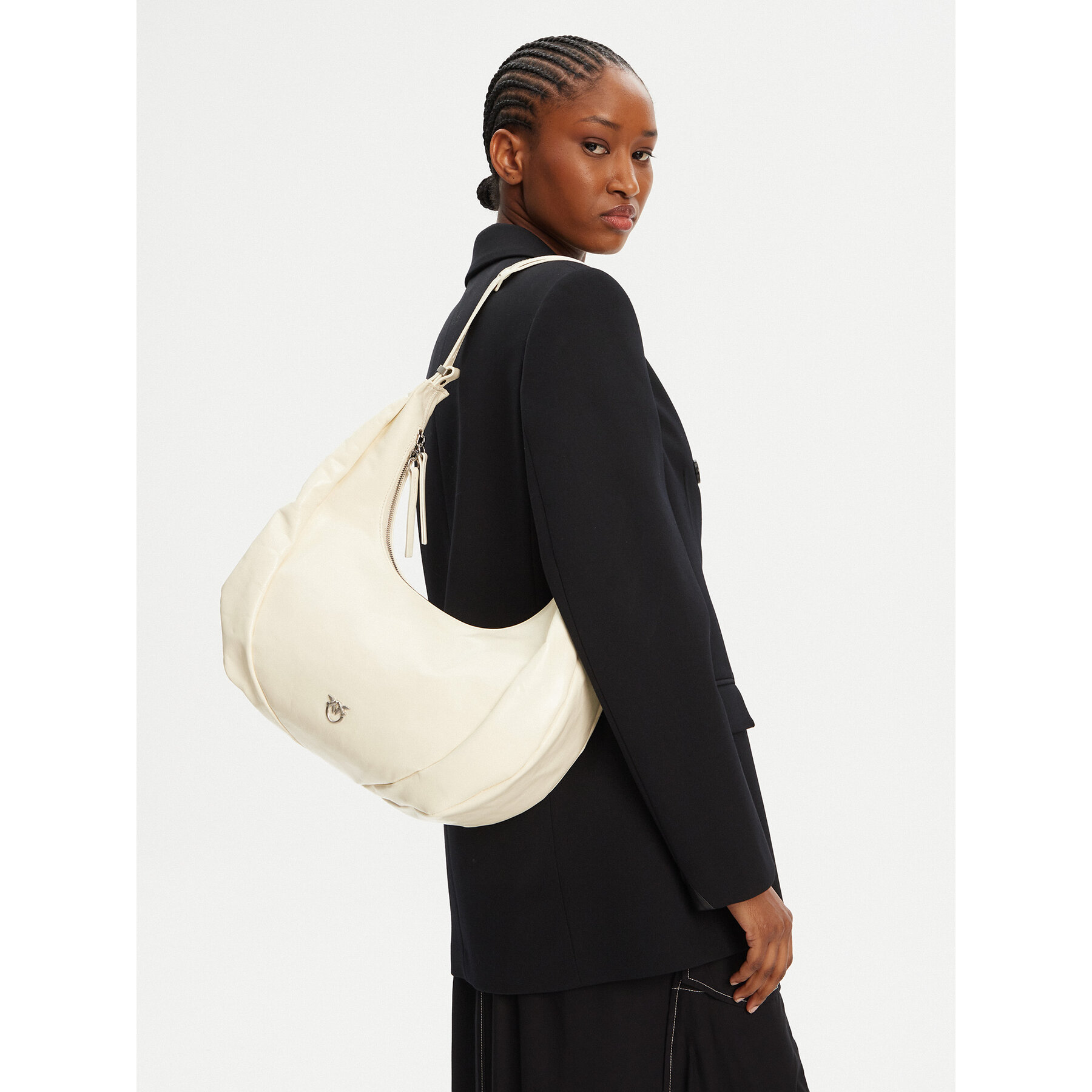 Дамска чанта PINKO Slouchy Hobo Big PE 25 PLTT 104295 A26J Екрю