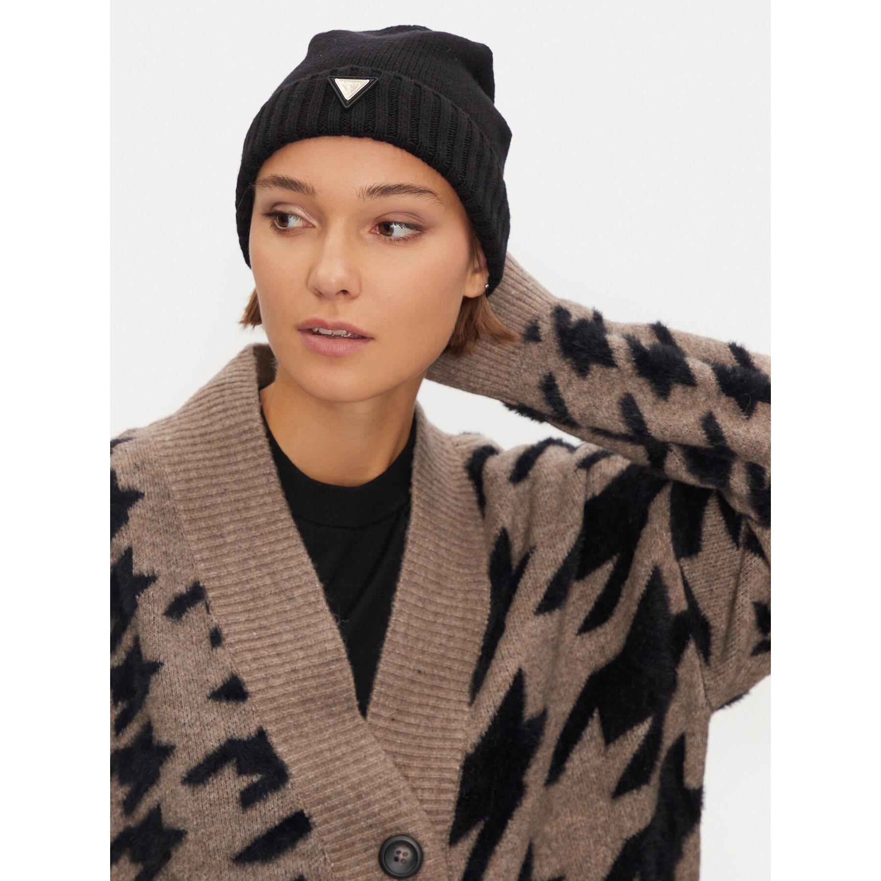 Căciulă Guess V4BZ08 Z39B0 Negru