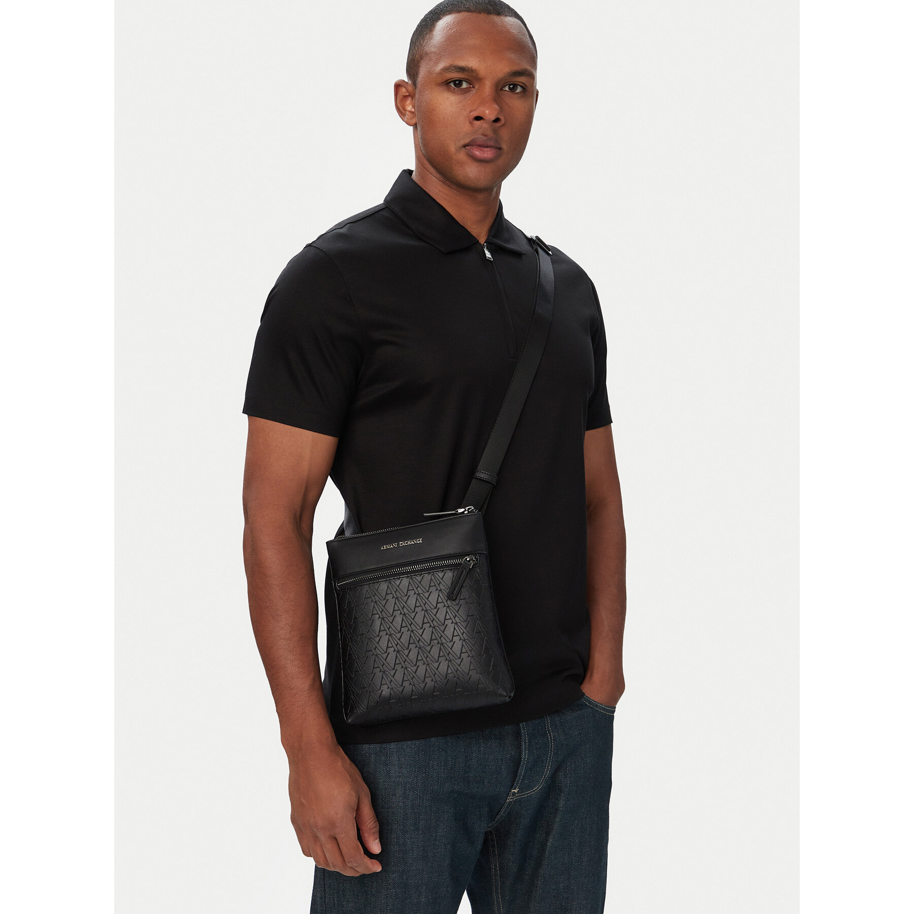Crossover torbica Armani Exchange XM003582 AF26662 UC001 Crna