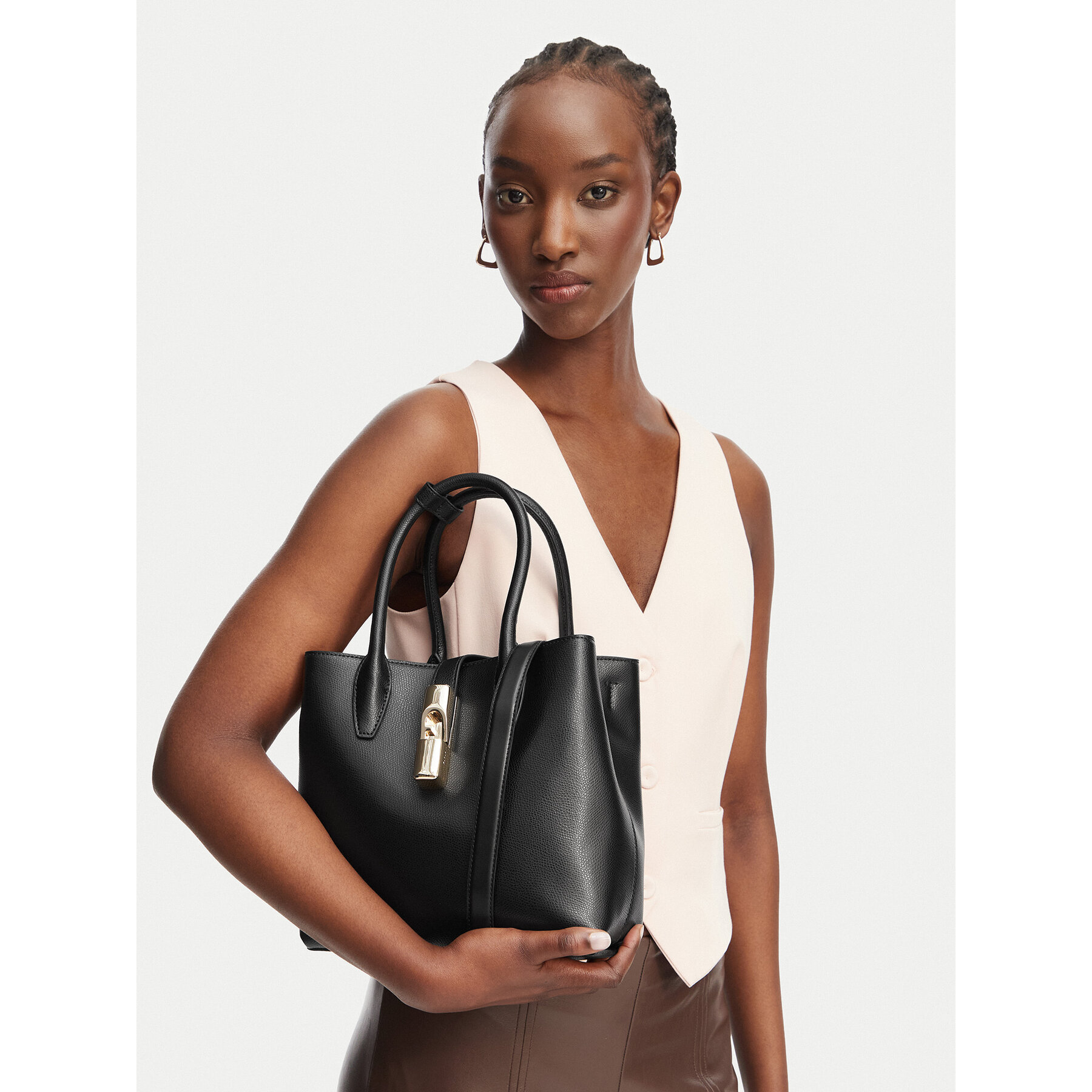 Torbica Furla Goccia S WB01949 ARE000 KH O6000 Crna