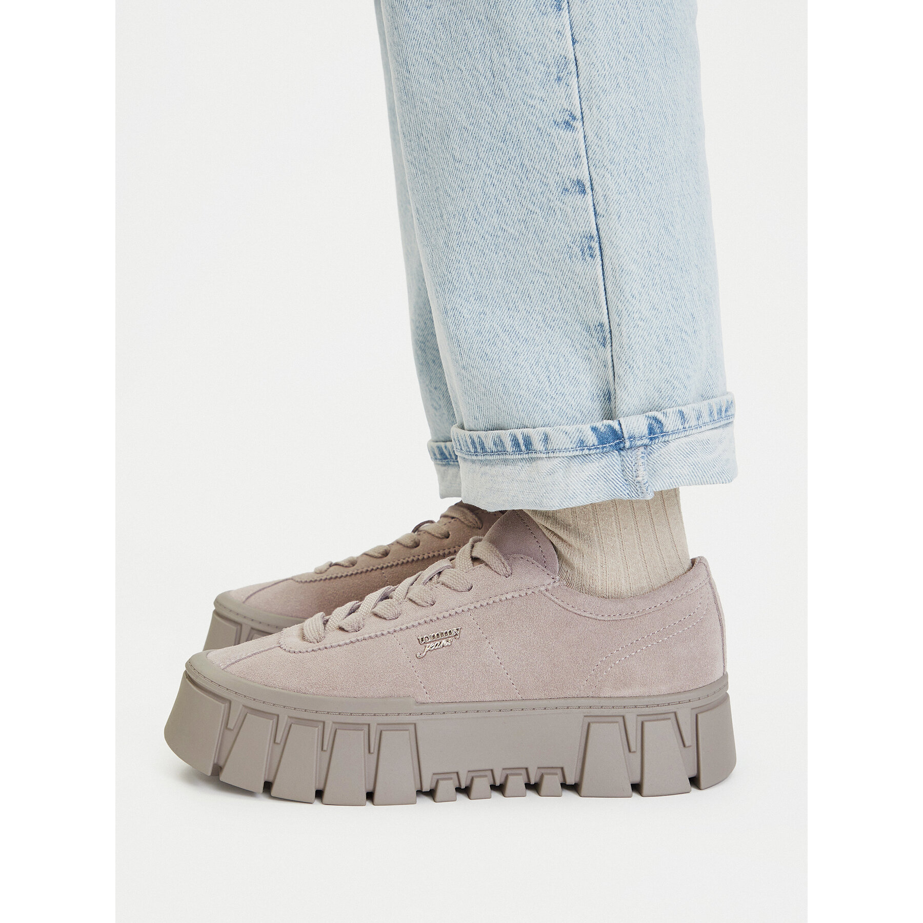 Sneakersy Tommy Jeans Platform Sneaker EN0EN03132 Šedá