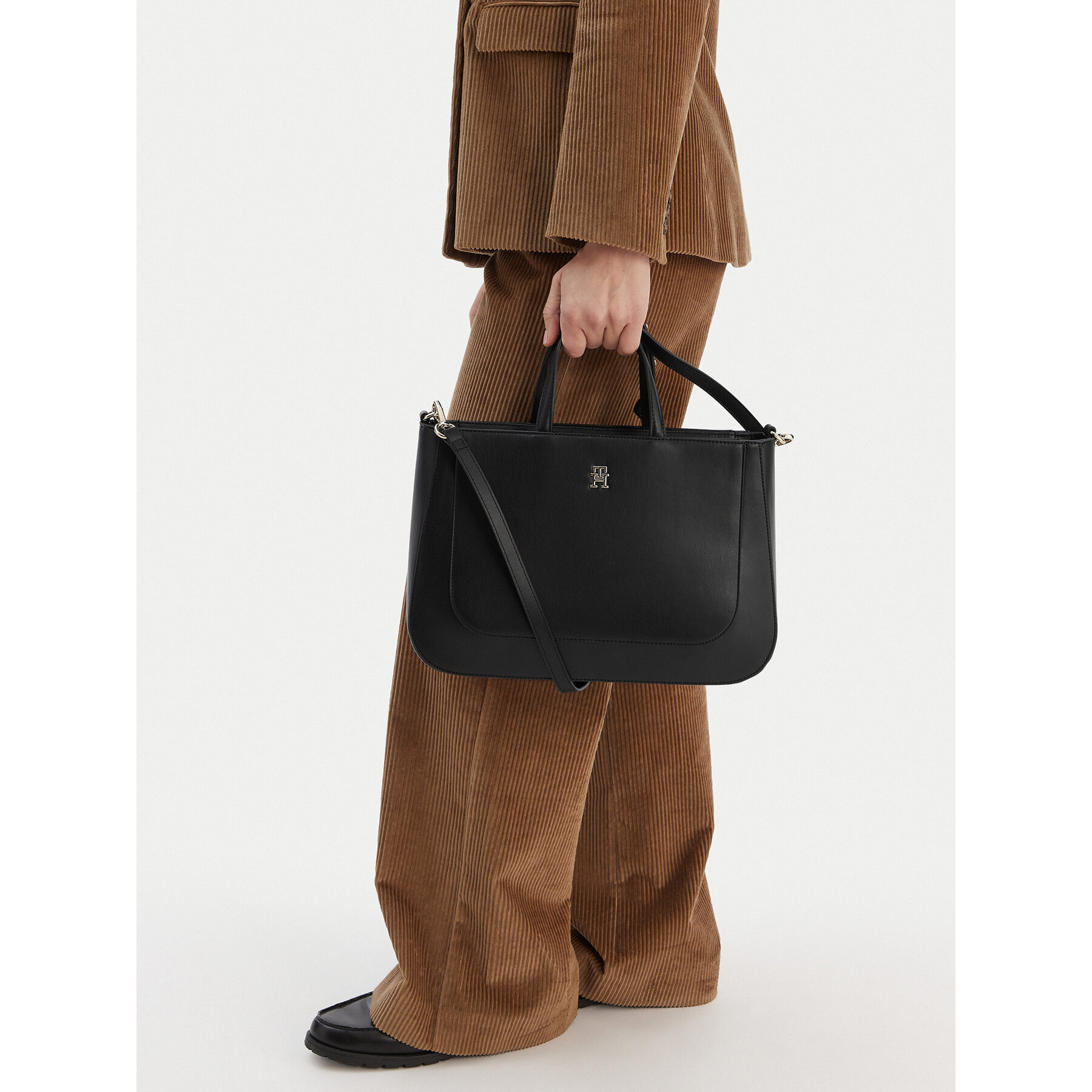 Geantă Tommy Hilfiger Th Glam Satchel AW0AW18145 Negru