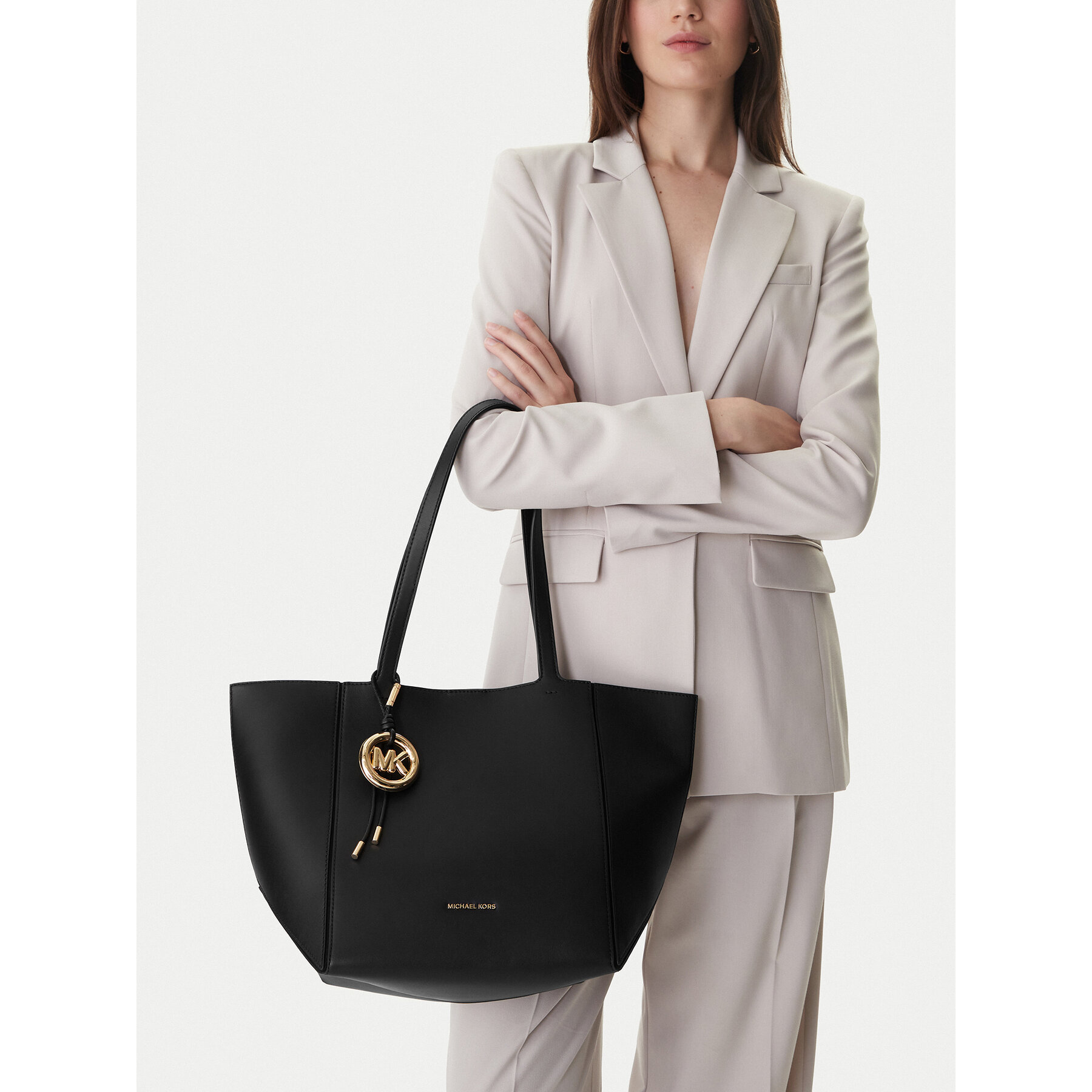 Torbica MICHAEL Michael Kors 30R6G9JT6L Crna