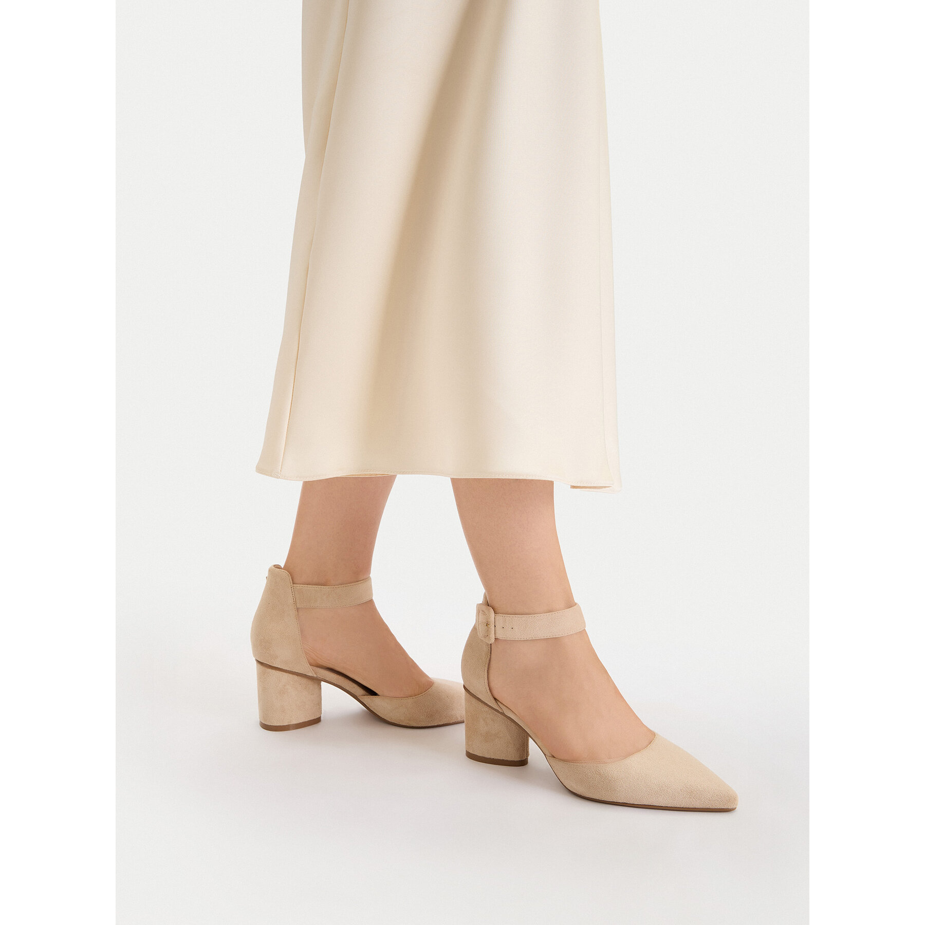 Pantofi pumps DeeZee CEO-112233 Bej