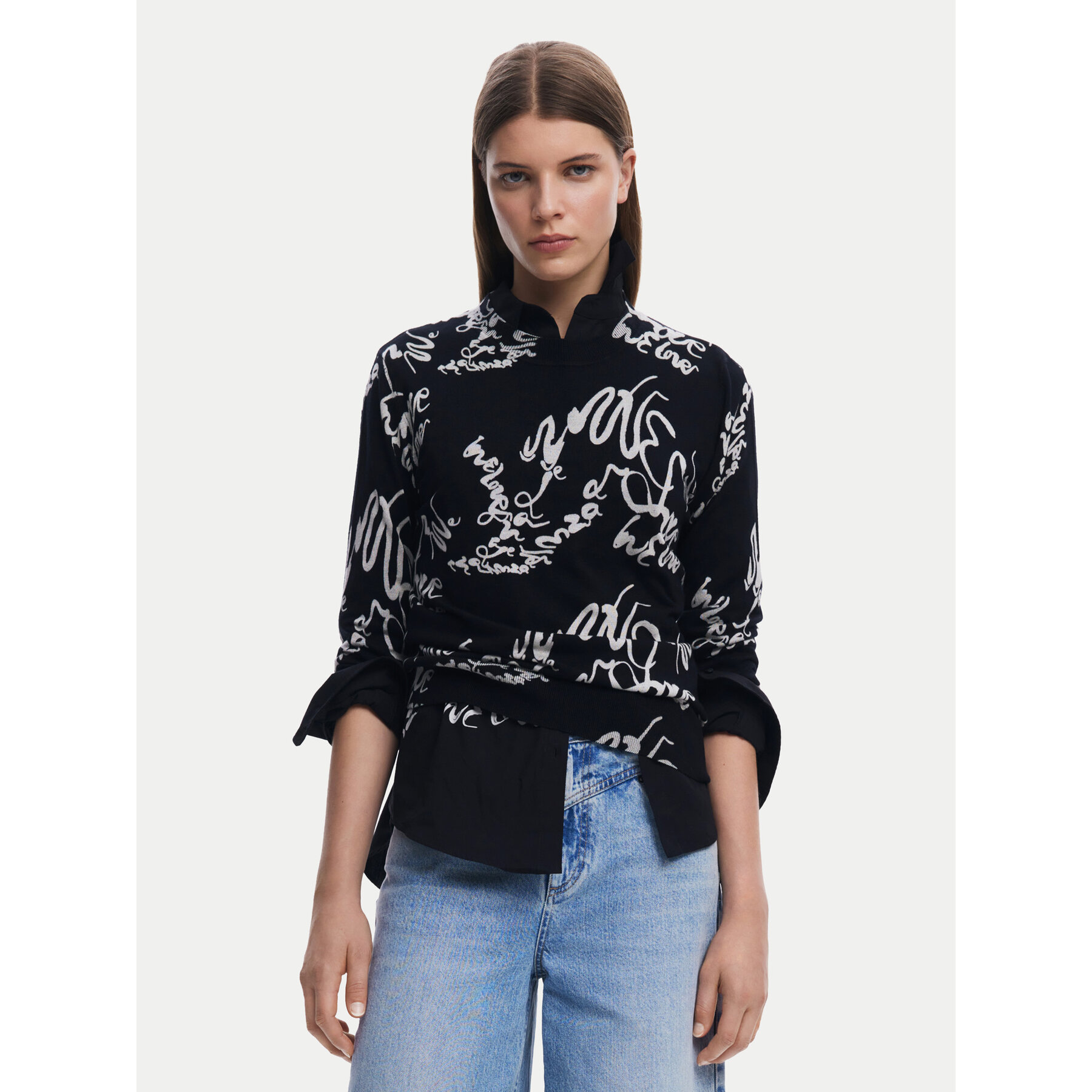 Desigual Pullover 25SWJF04 Schwarz Regular Fit