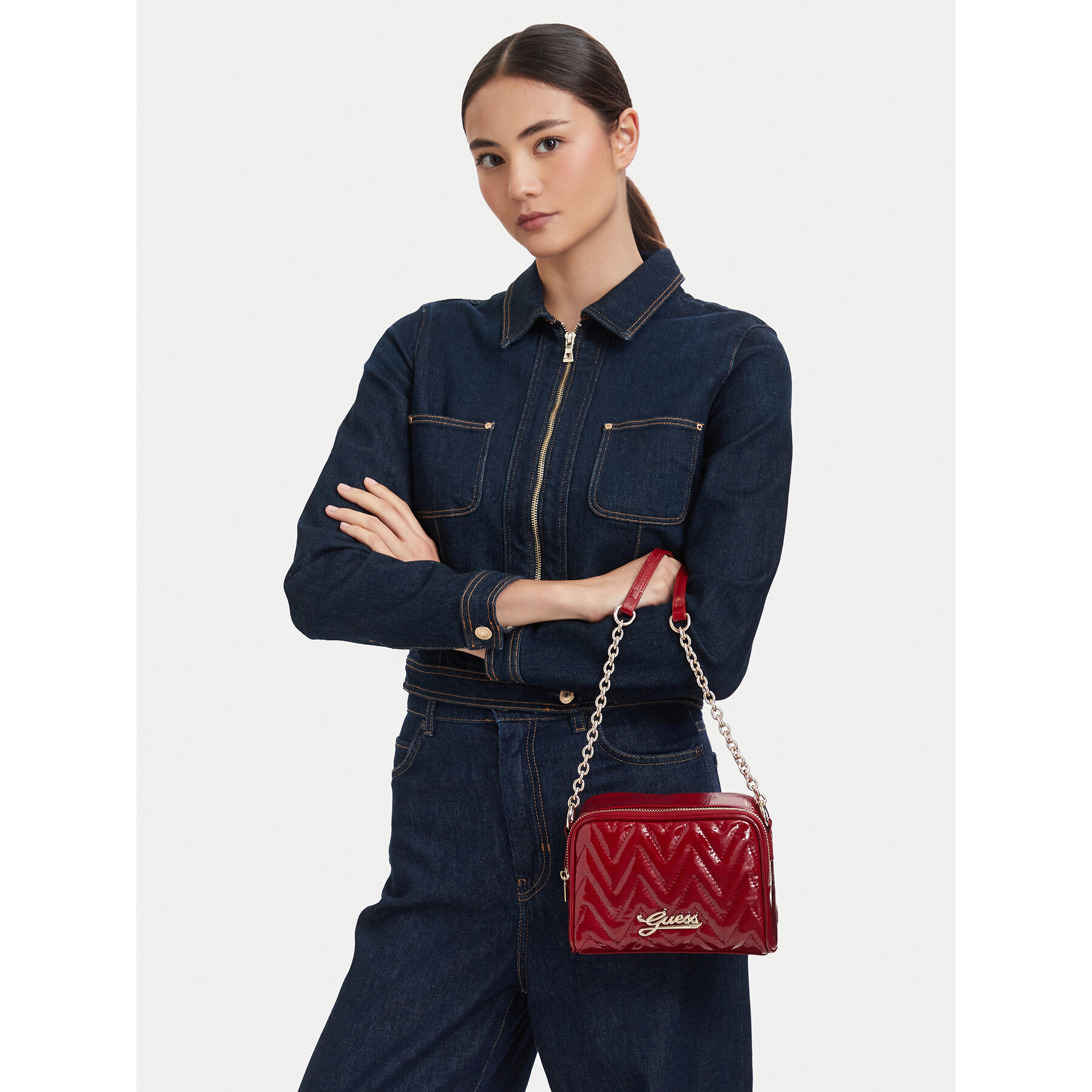 Torbica Guess J6YZ07 W3001 Crvena