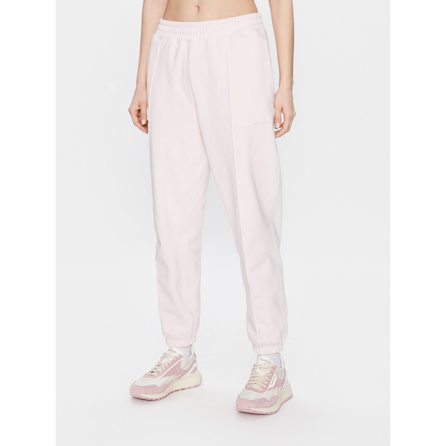 New Balance Jogginghose Athletics Nature WP23553 Rosa Relaxed Fit