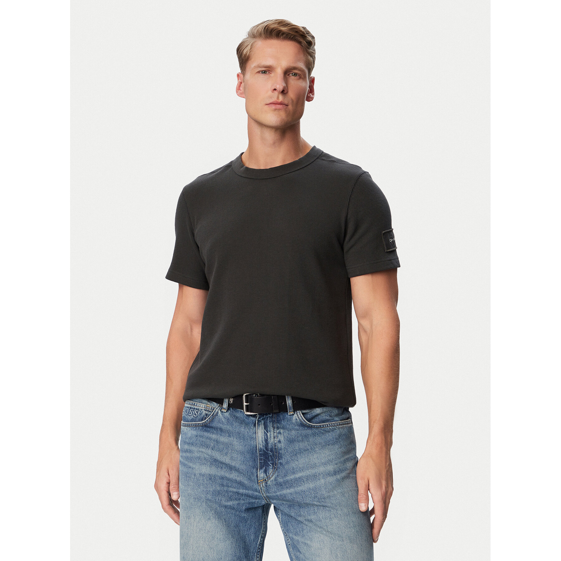 Calvin Klein Jeans T-shirt LV04RJ208G Tamno smeđa Regular Fit