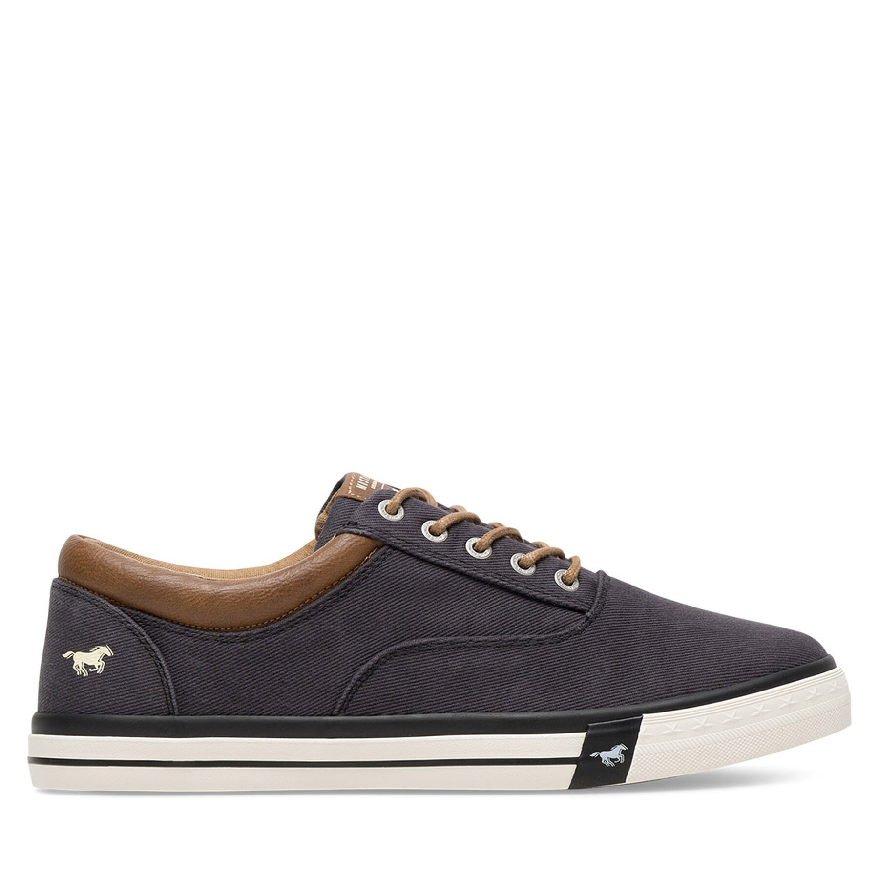 Sneakers aus Stoff Mustang