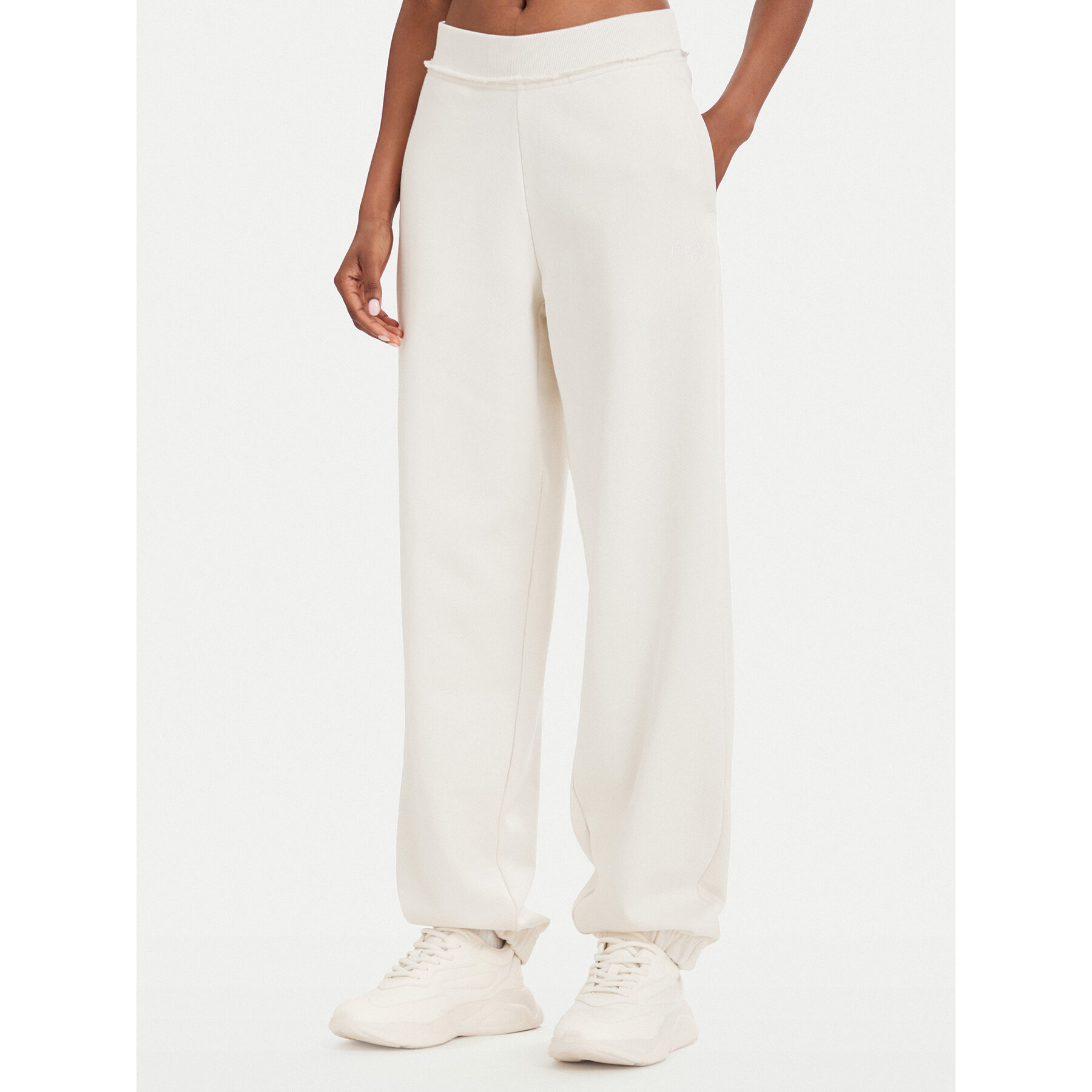 HUGO Jogginghose Nuembrie_B 50563984 Creme Relaxed Fit