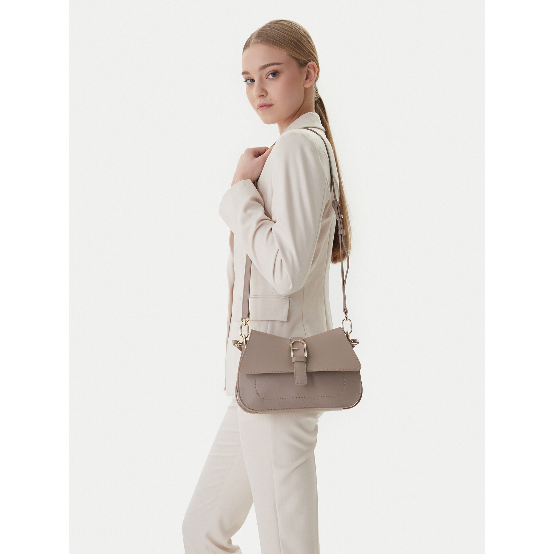 Geantă Furla Flow WB00996-BX2045-1257S-1007 Bej