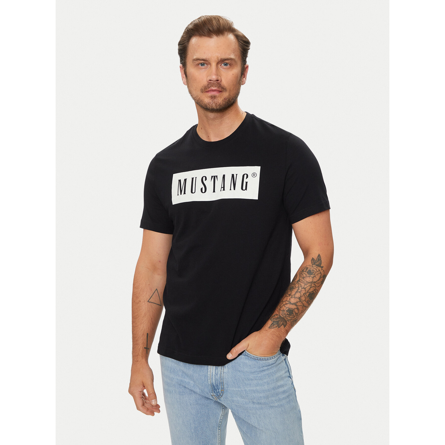 Mustang T-shirt Austin 1014749 Crna Regular Fit