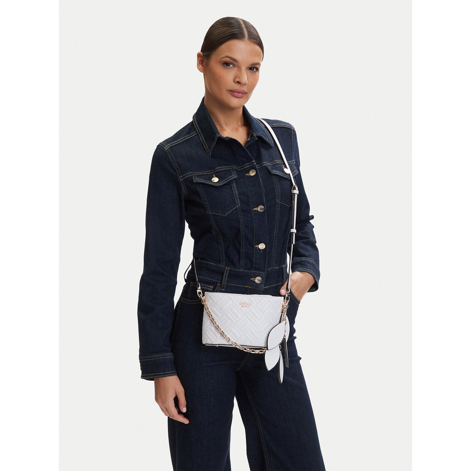 Ročna torba Guess Sally Mini HWQG99 21770 Bela