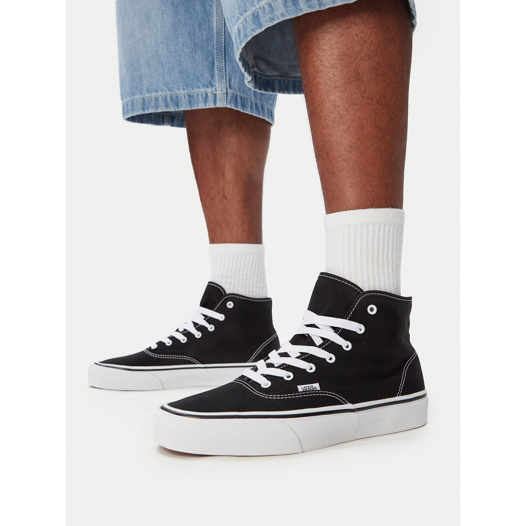 Tenis superge Vans Authentic Hi 2.0 VN000E8H6BT1 Črna