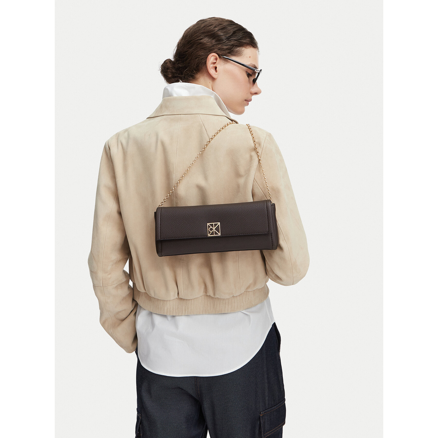 Torbica Calvin Klein Emblem Hw Pebble Clutch LV04F3740G Smeđa