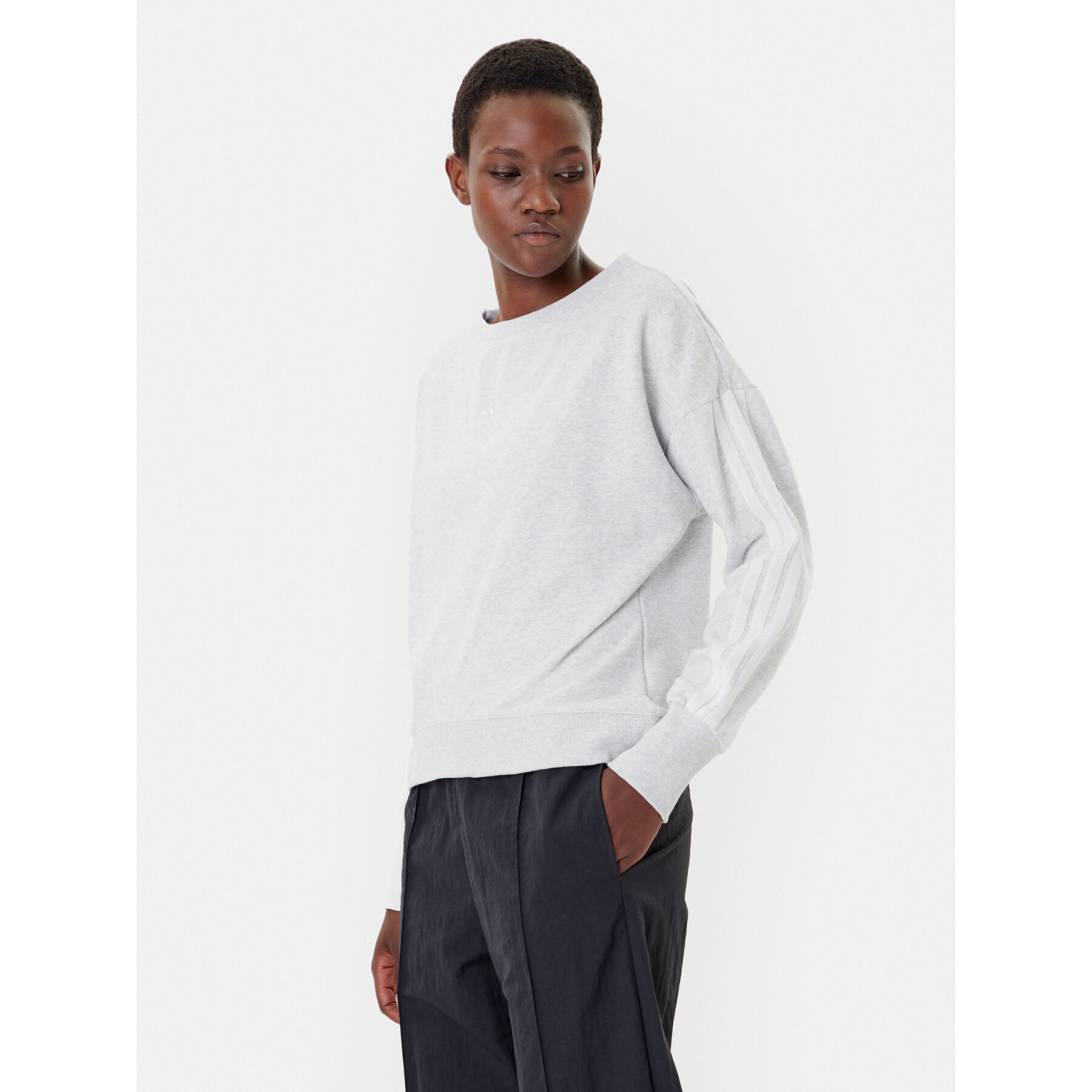 adidas Sweatshirt Seasonal Essentials 3-Stripes JM1901 Grau Regular Fit