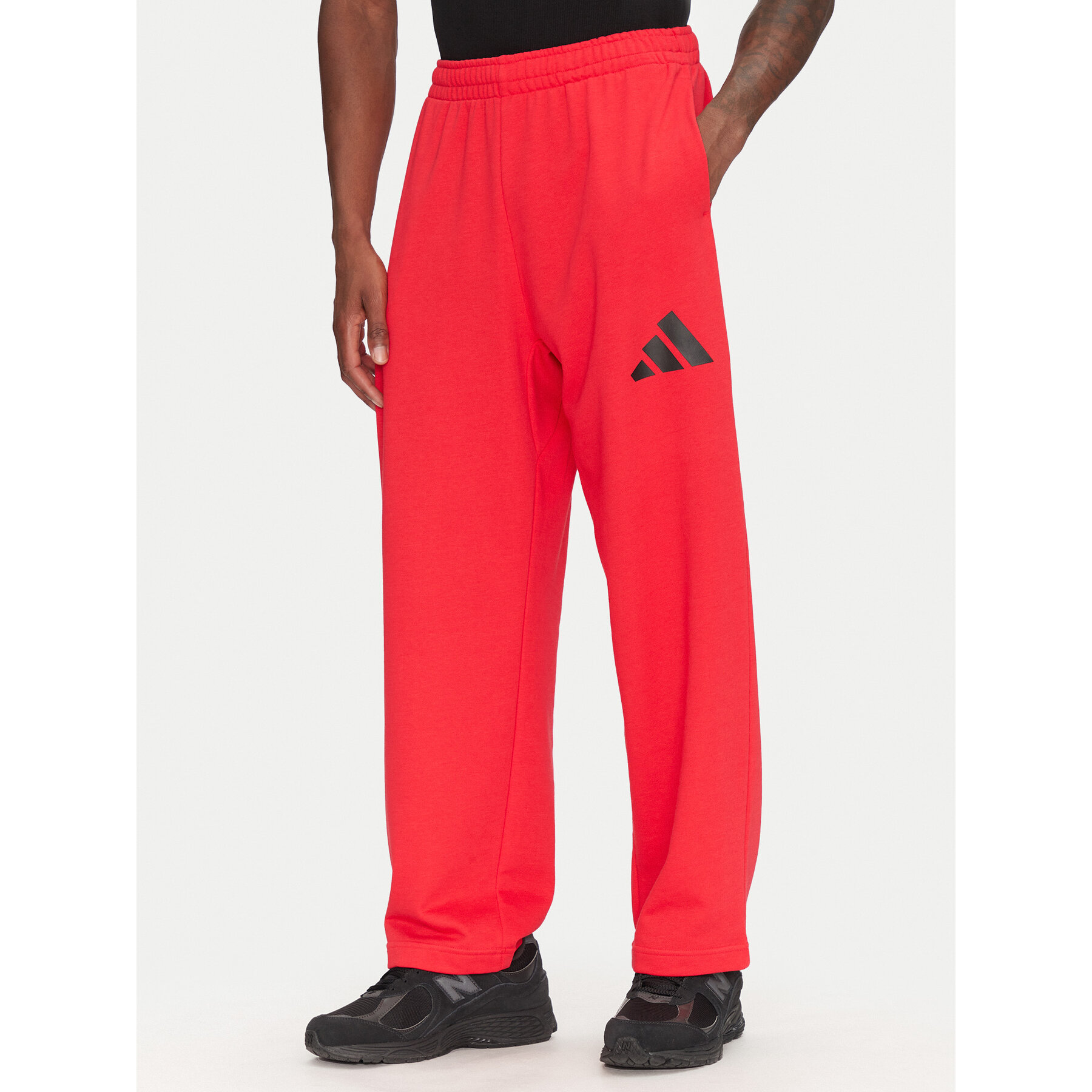 adidas Jogginghose Essentials JF3601 Rot Loose Fit