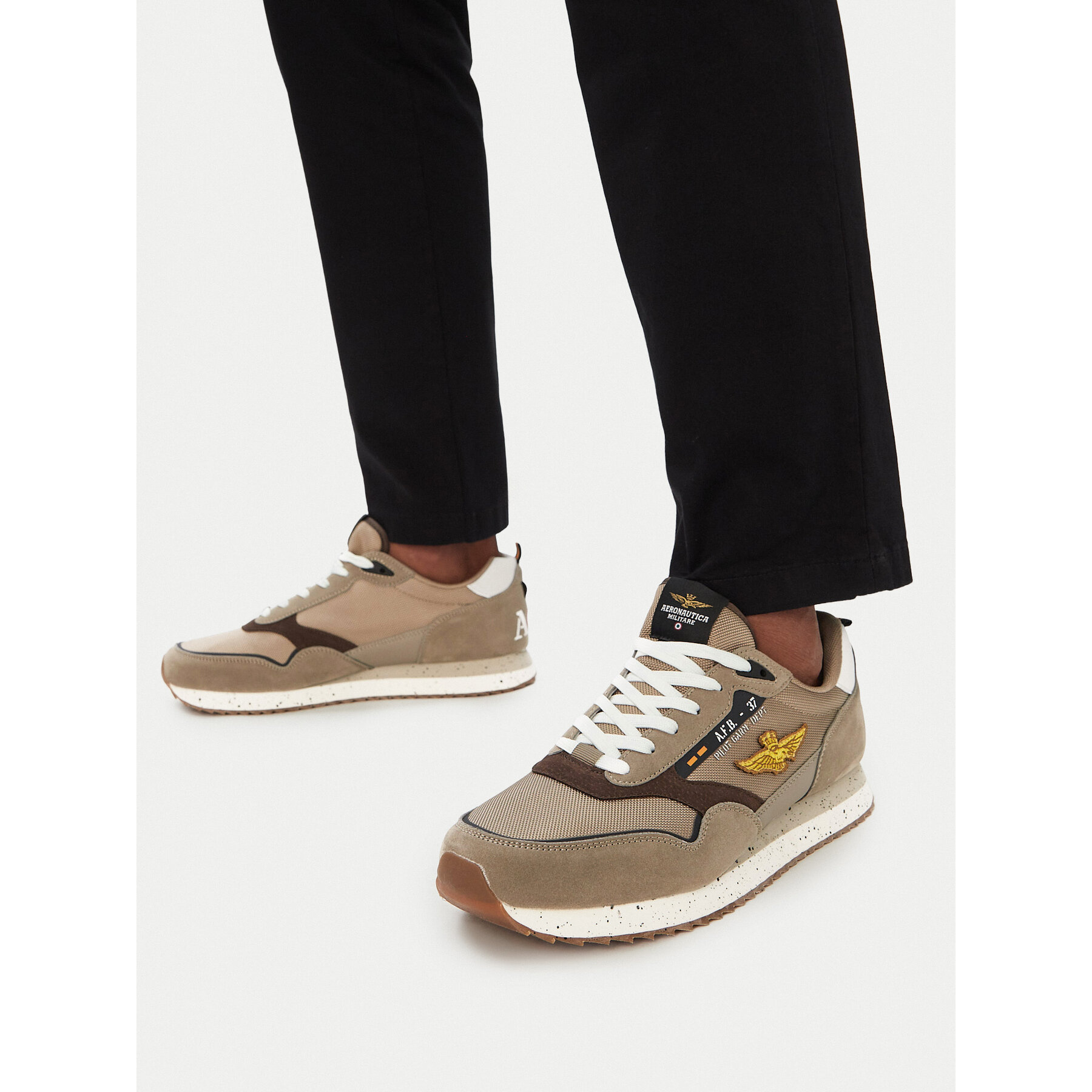Sneakersy Aeronautica Militare 261SC0288UCT03545 Béžová