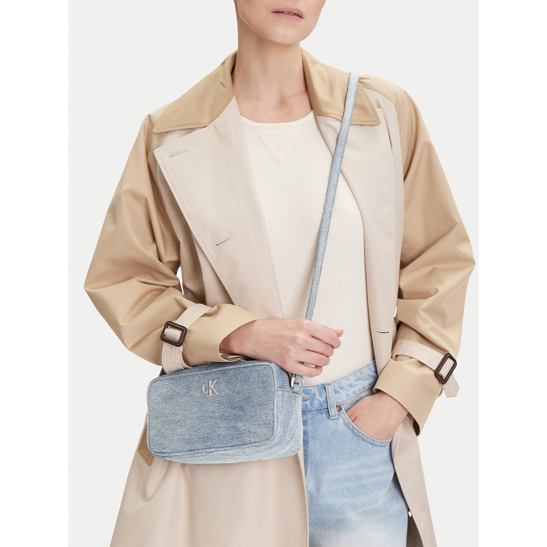 Дамска чанта Calvin Klein Denim Ew Double Zip Camera Bag LV04F3226G Светлосиньо