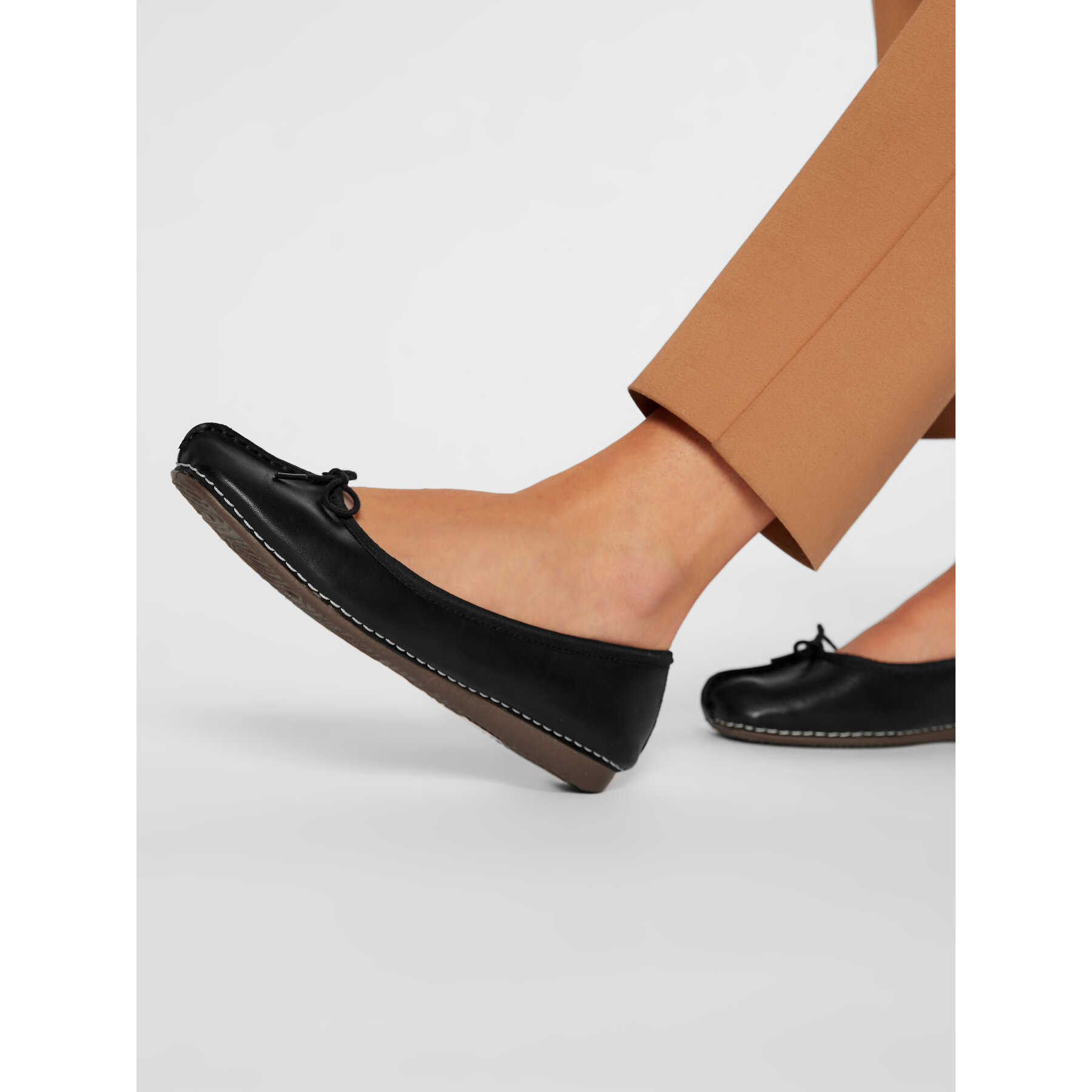 Balerinke Clarks Freckle Ice 203529294 Črna