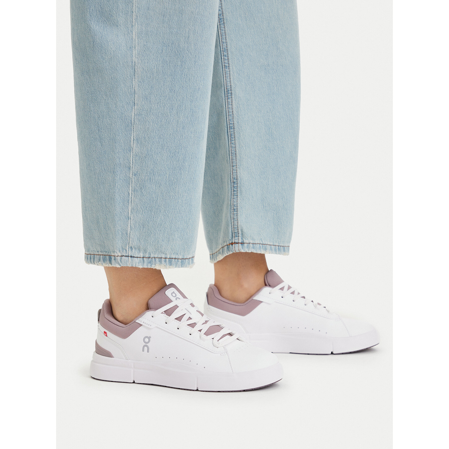 Sneakers On The Roger Advantage 3WF30390990 Alb