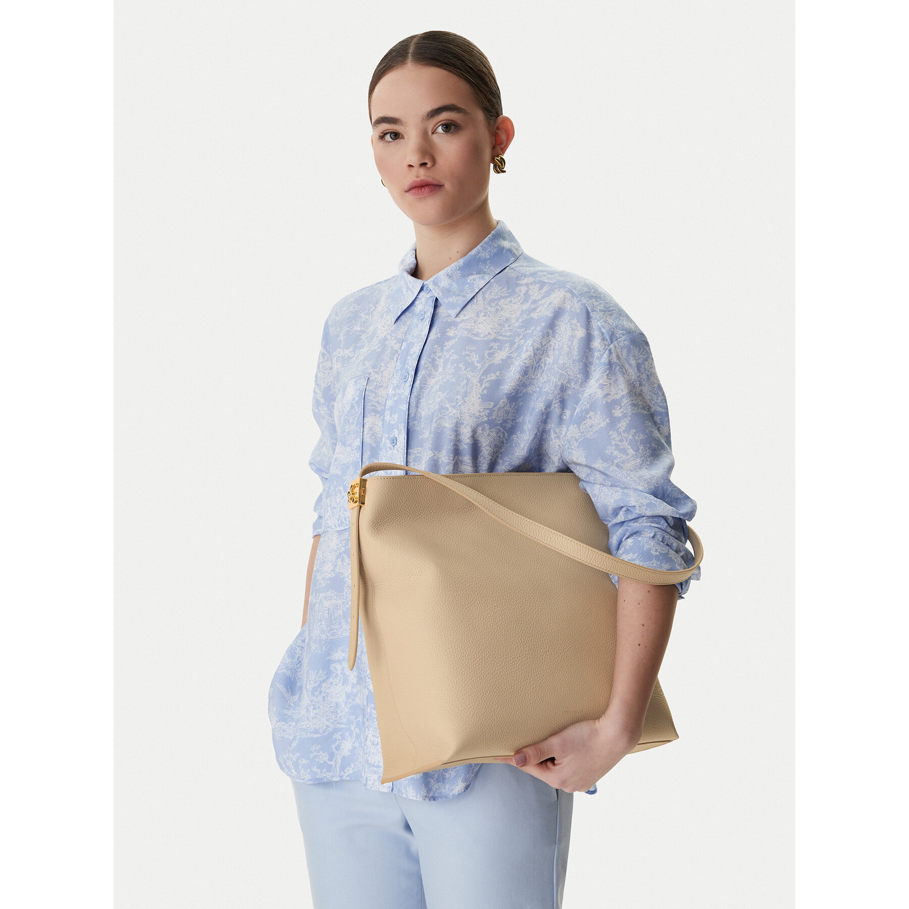 Geantă Coccinelle U4K Coccinelle C-Me Lock E1 U4K 13 01 01 Bej