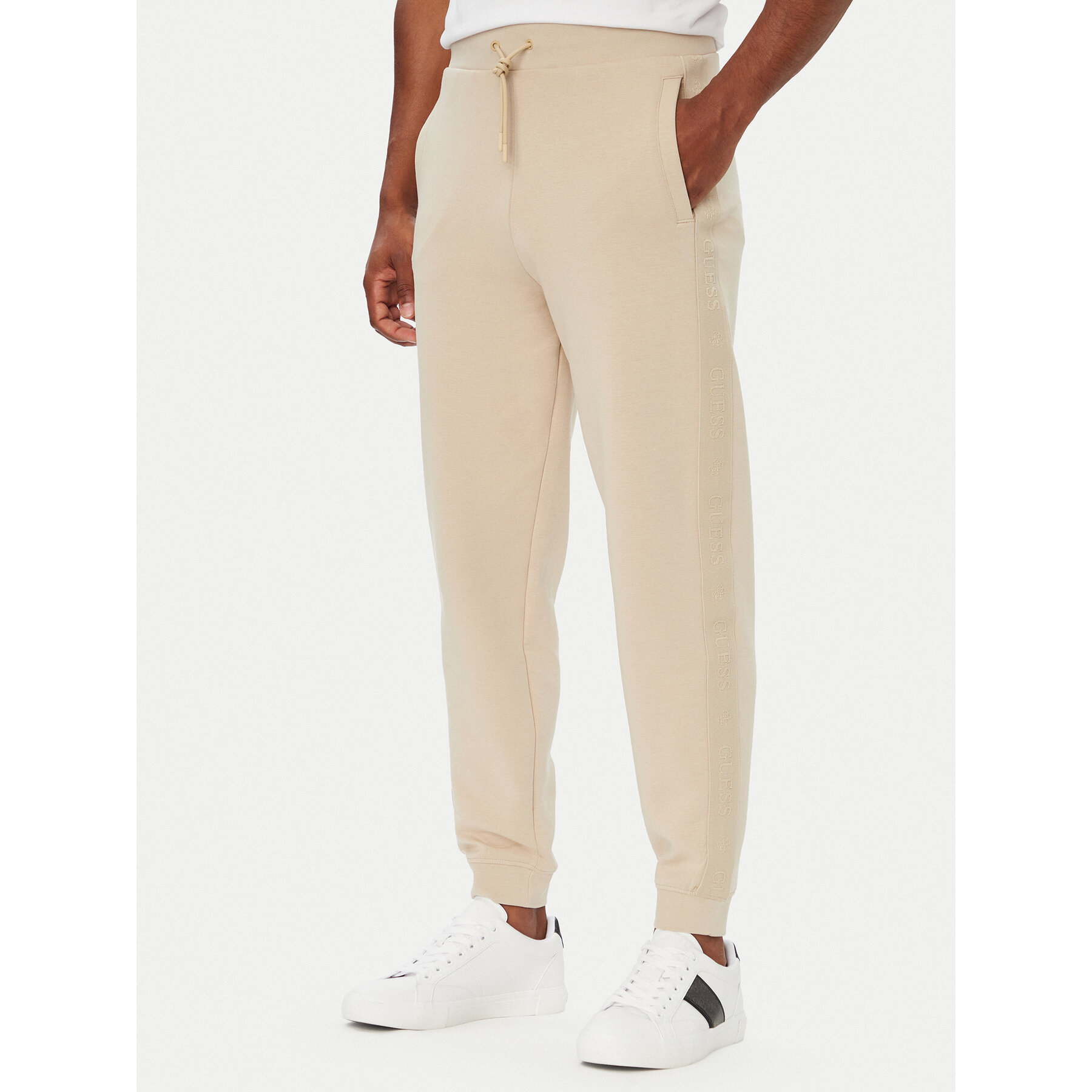 Guess Jogginghose Z6YB13 K4965 Beige Regular Fit