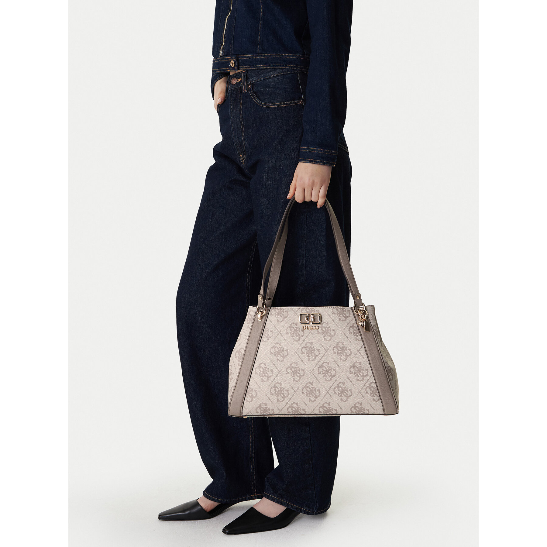 Дамска чанта Guess Karnilla HWOS99 01220 Бежов