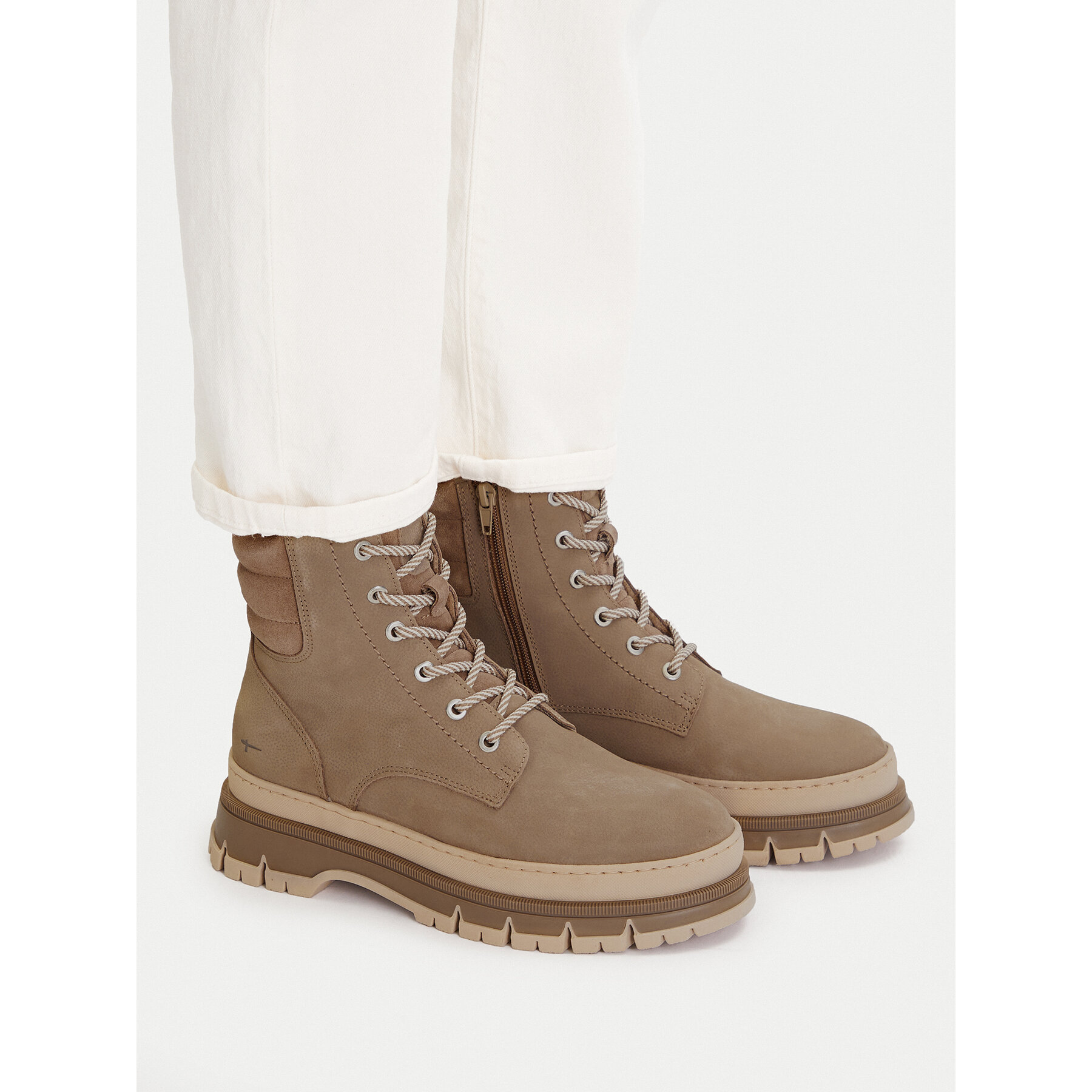 Зимни обувки Tamaris 1-25200-45 Бежов