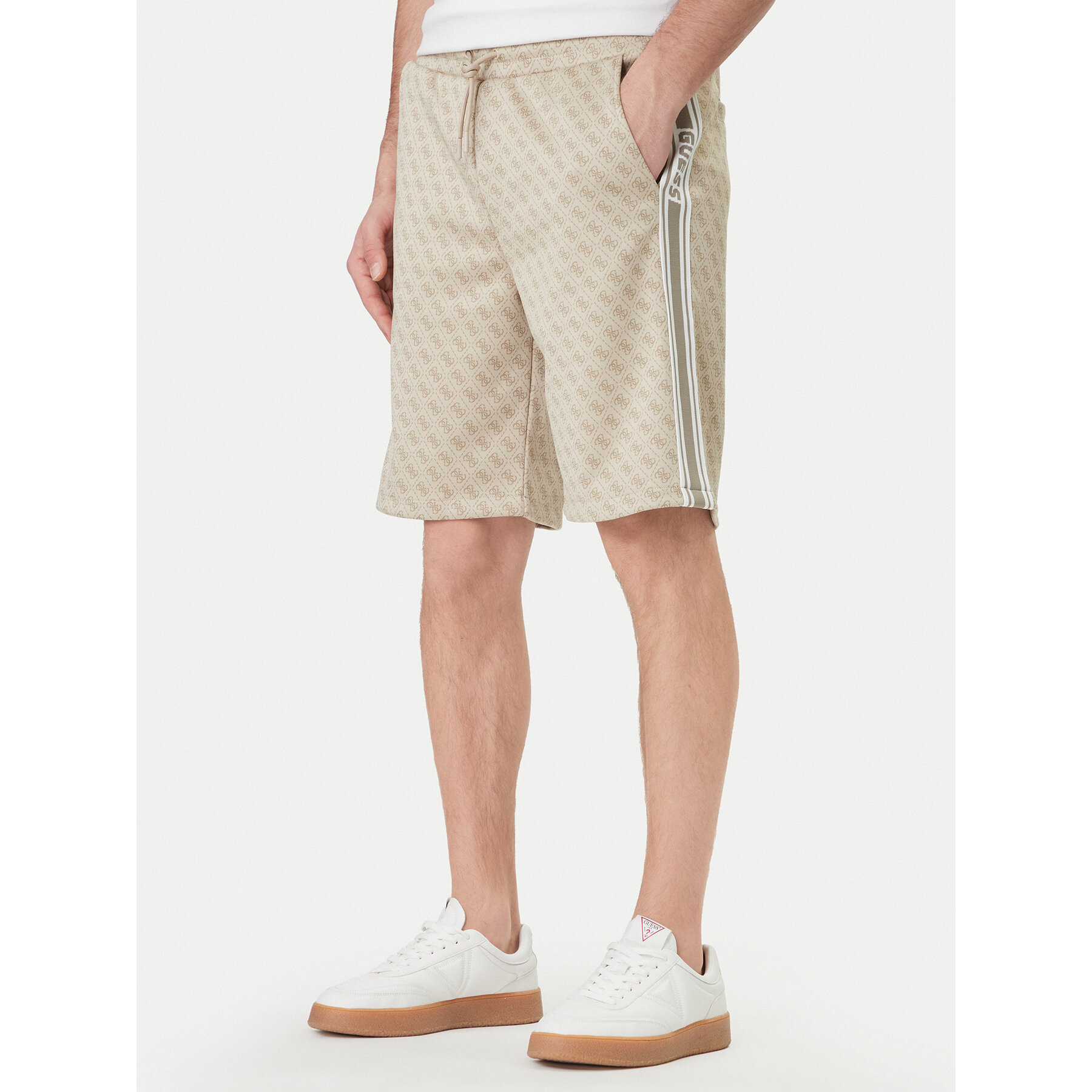 Guess Sportshorts Z6GD12 K3220 Beige Regular Fit