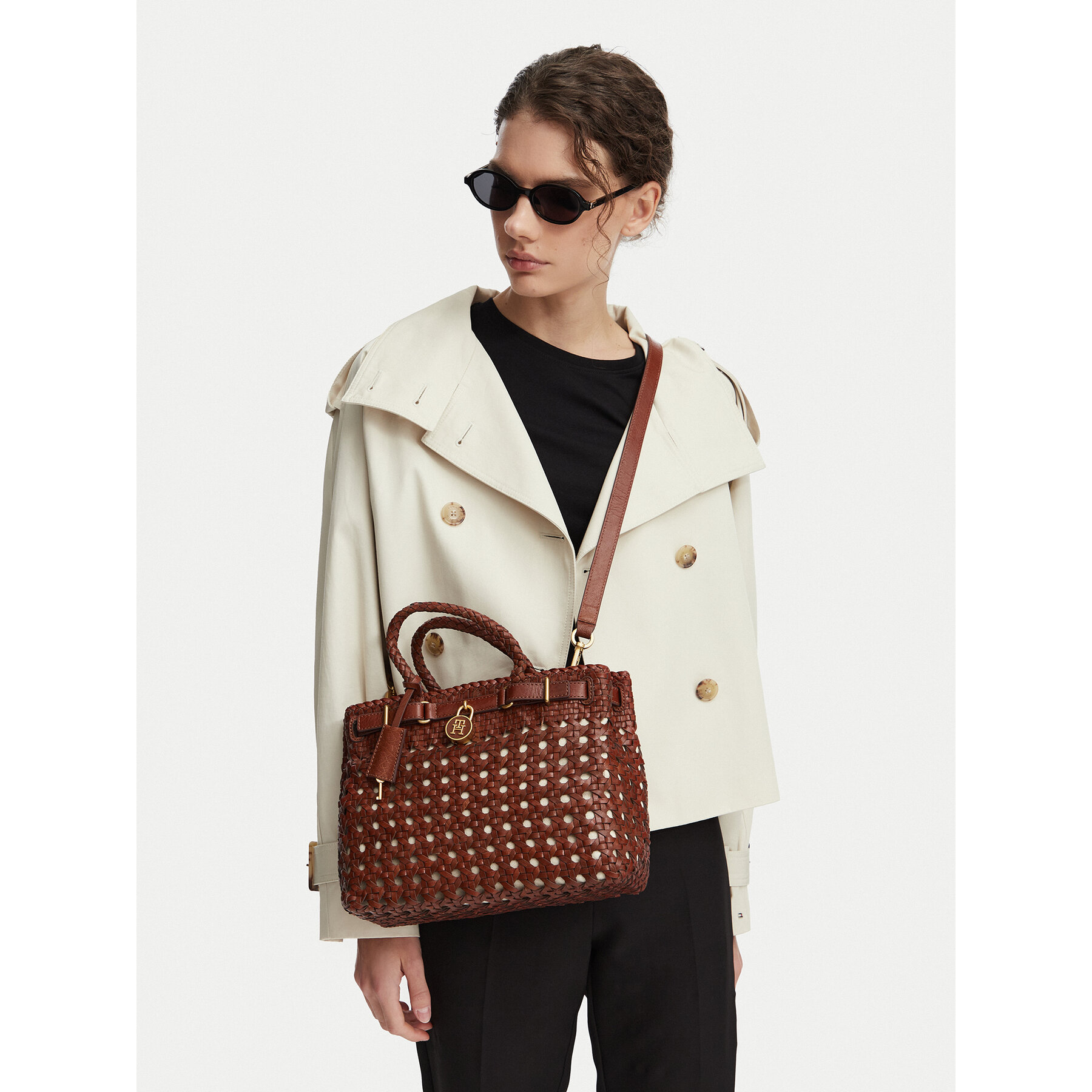Ročna torba Tommy Hilfiger American Icon Mini Tote Braided AW0AW18734 Rjava