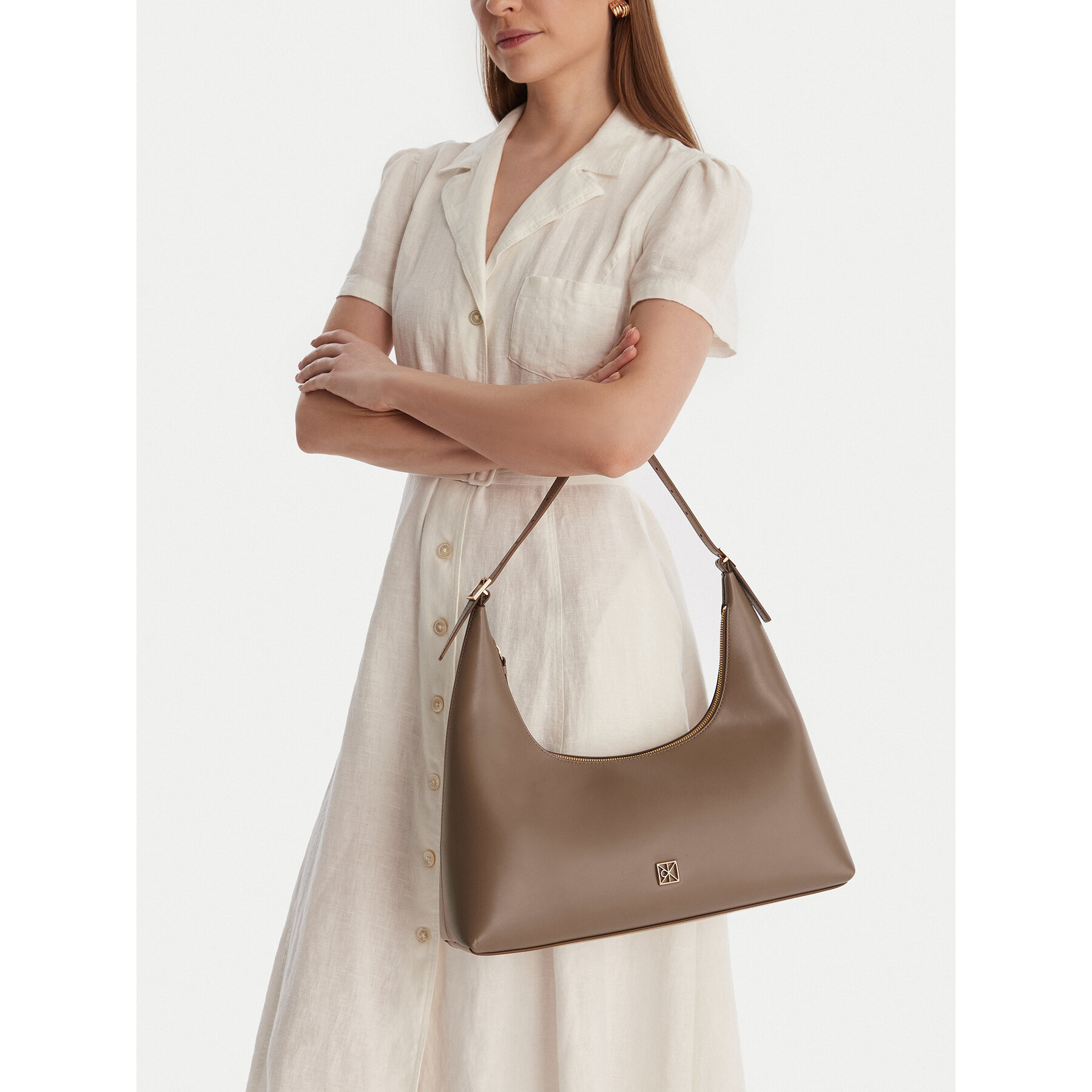 Geantă Calvin Klein Emblem Hw Lthr Shoulder Bag LV04F3262G Bej