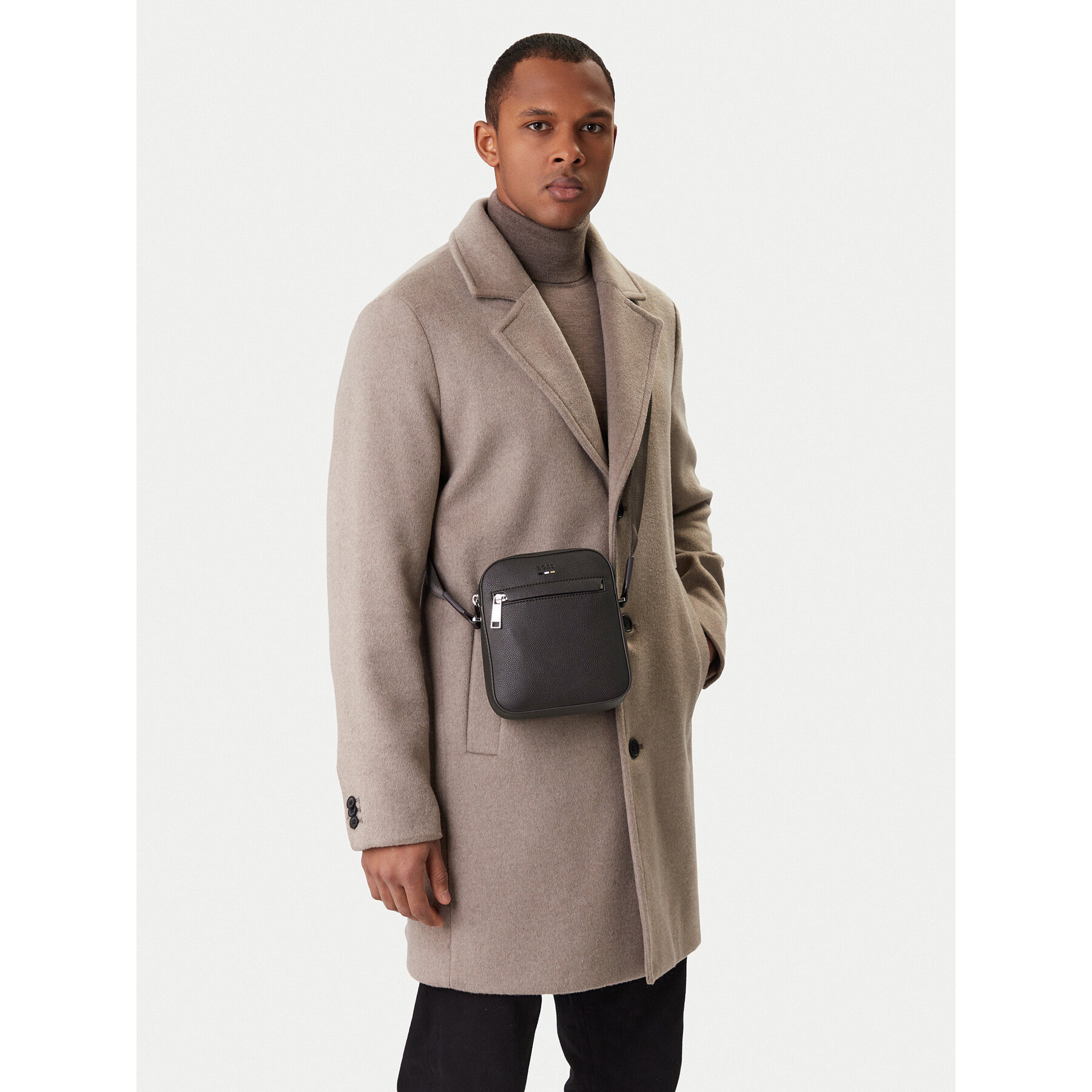 Мъжка чантичка BOSS 50536475 Кафяв