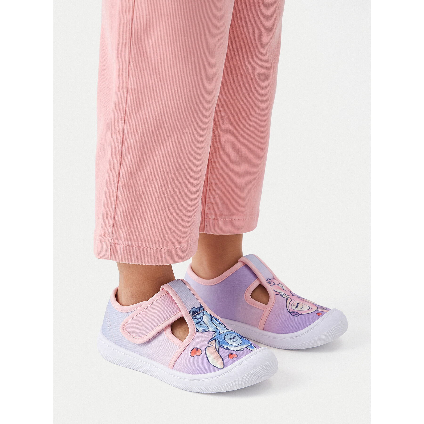 Papuci de casă Disney Classics CEO-CM-AW26-210DCLS Mov deschis