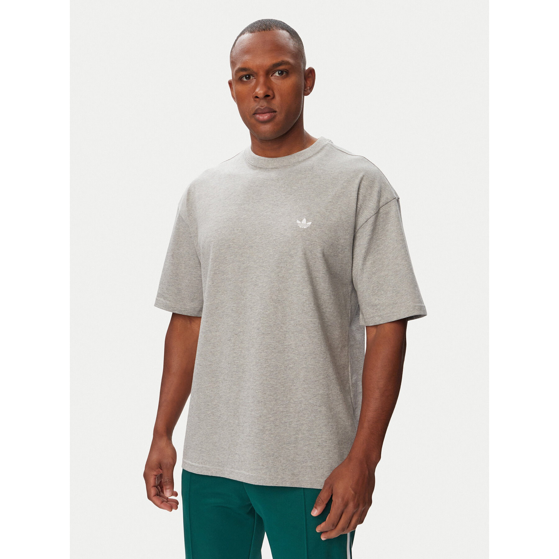 adidas Majica Trefoil Essentials IA7533 Svetlo siva Regular Fit