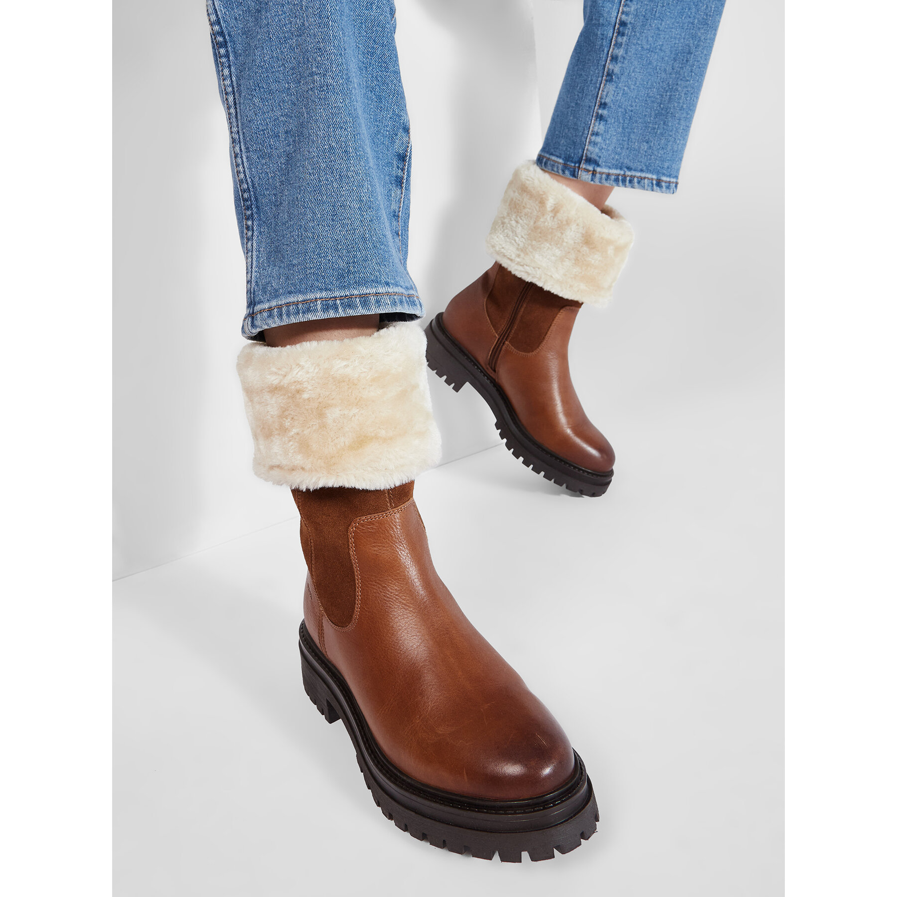 Botine Geox D Iridea M D04HRM 02246 C6001 Maro