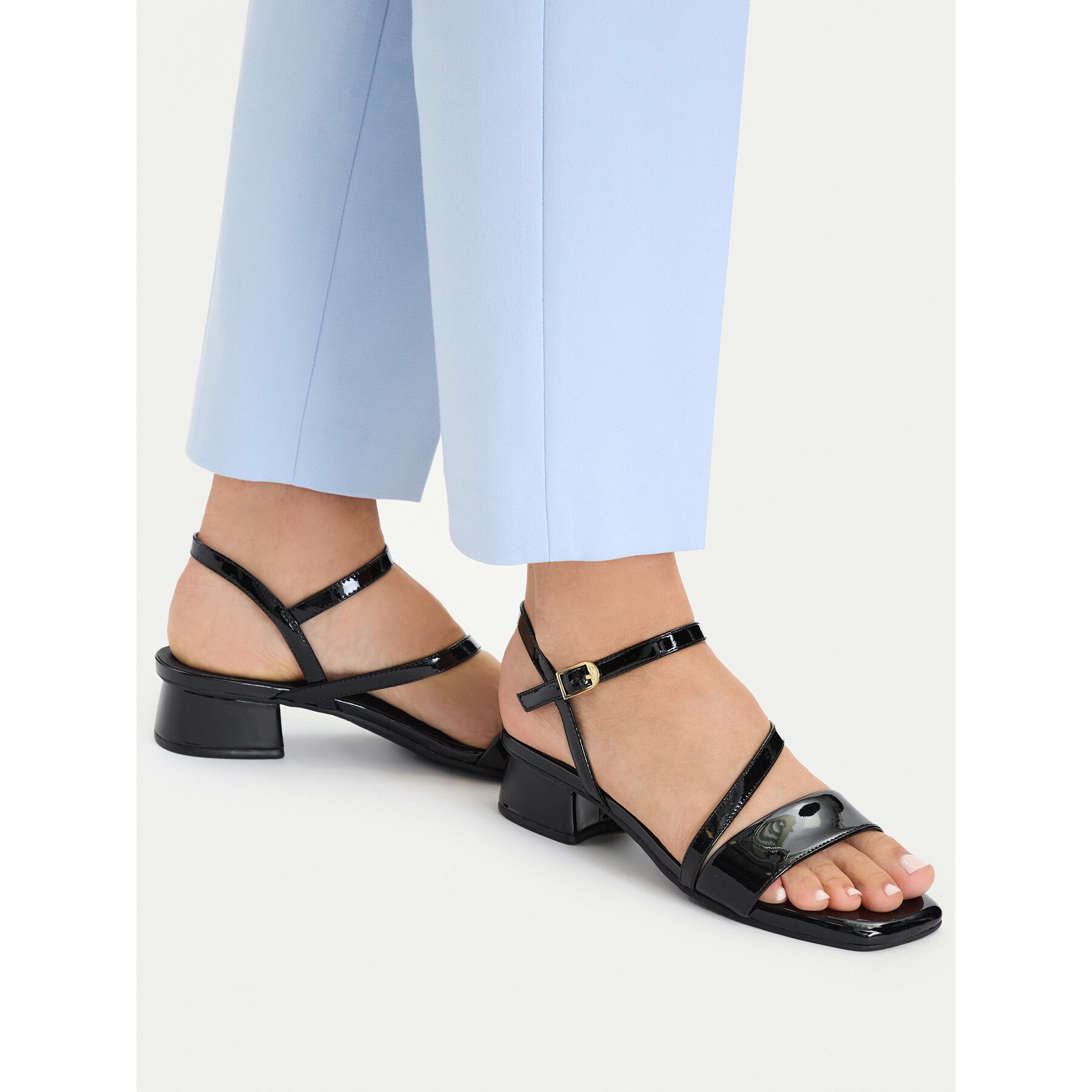 Сандали Clarks Serina35 Strap 26186117 Черен