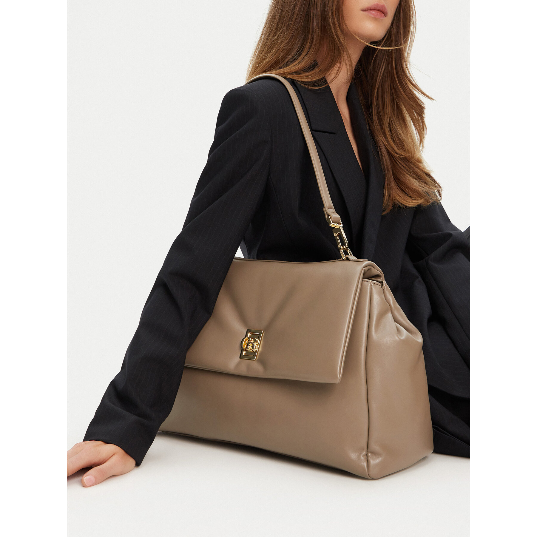 Дамска чанта Gino Rossi CEO-MAE-LDA8073 Бежов