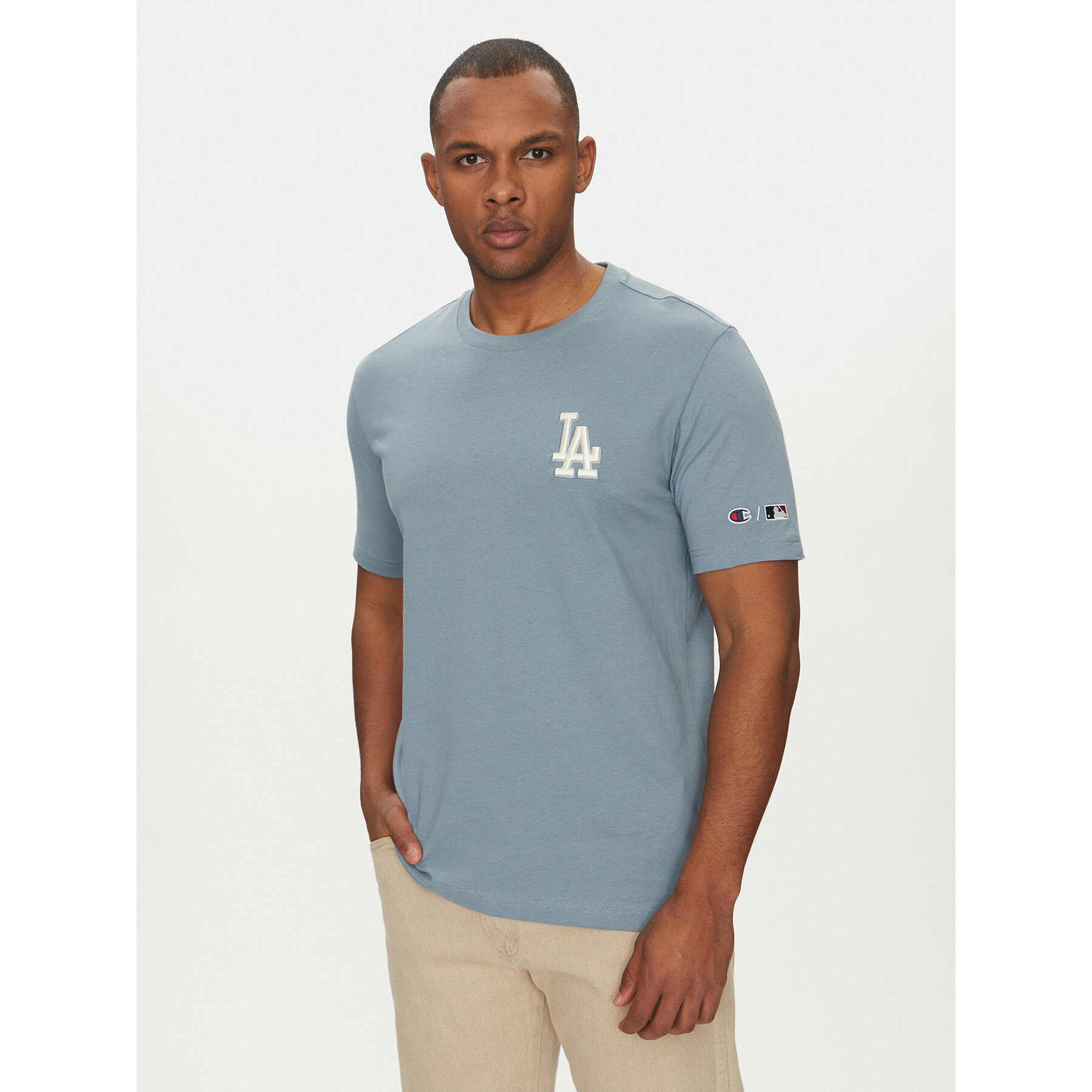 Champion T-Shirt 221037 Blau Standard Fit