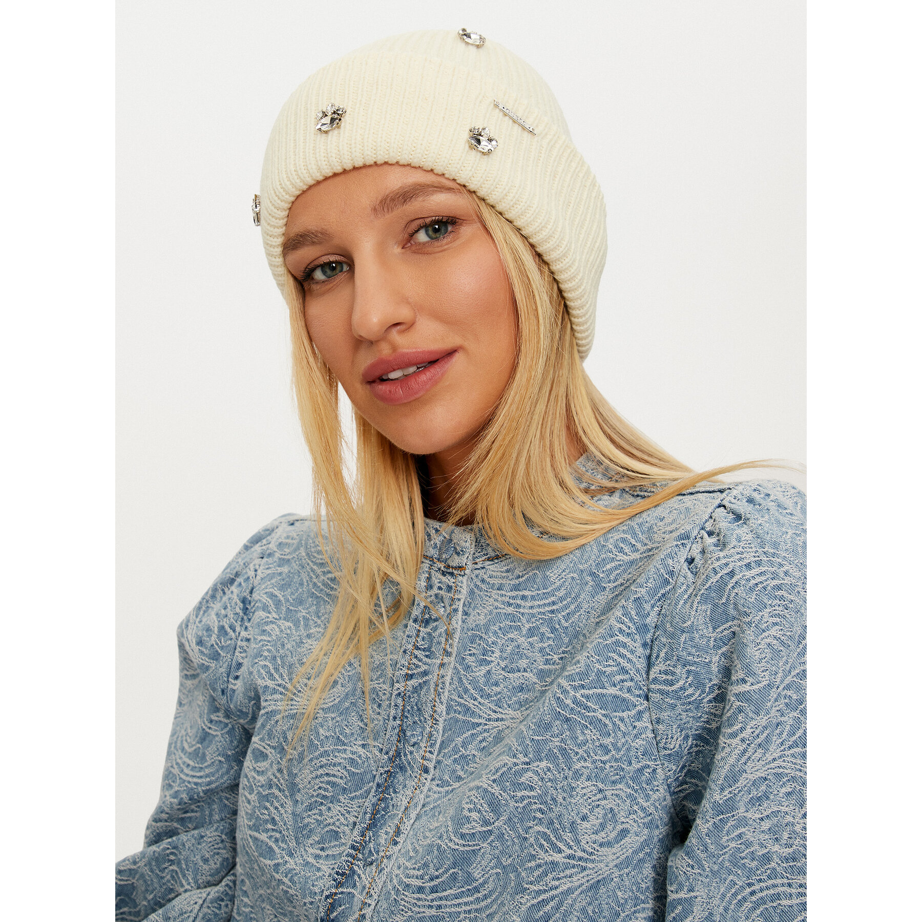 Căciulă Guess AW5198 POL01 Écru