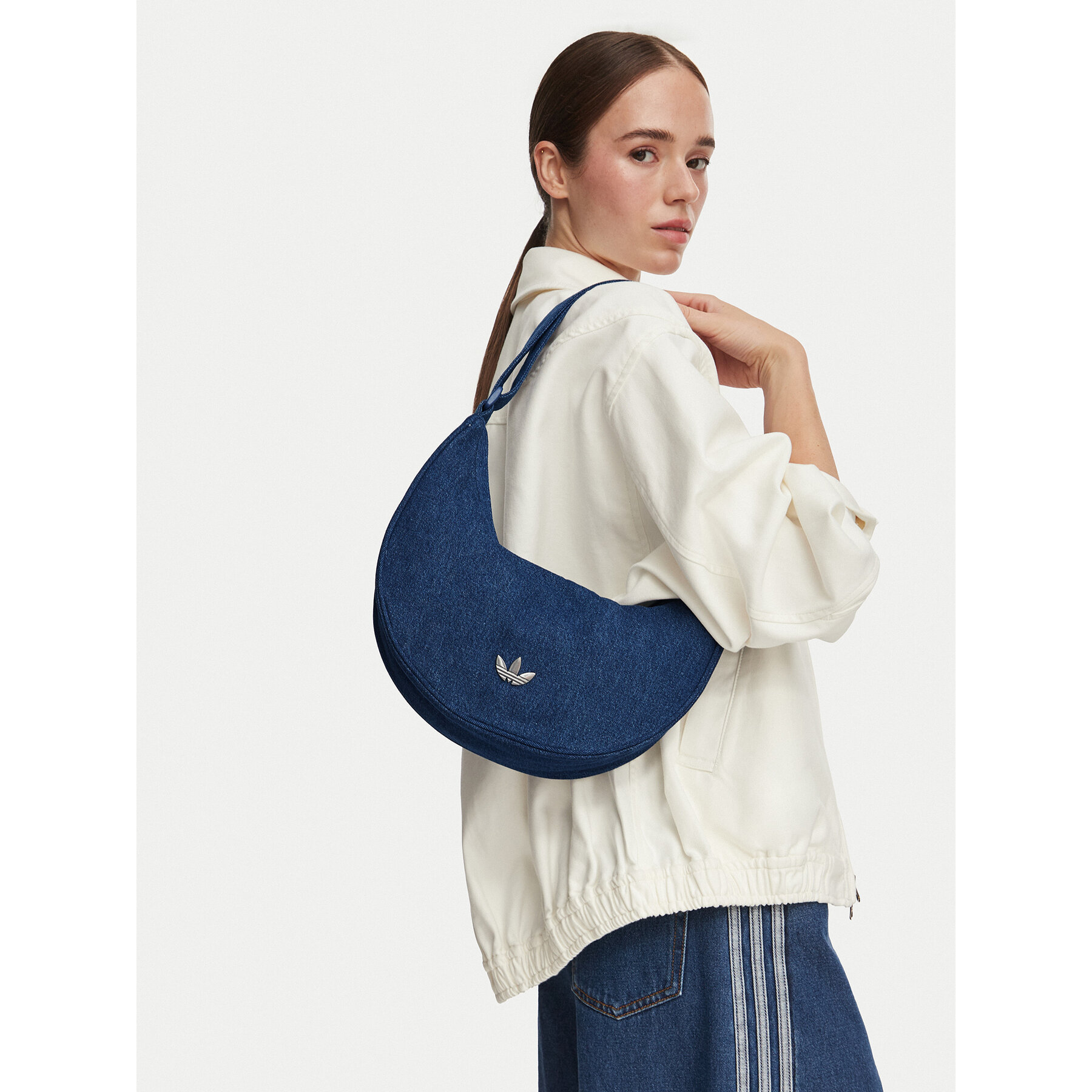 Torbica adidas Adicolor Half Crescent Bag KR1531 Plava