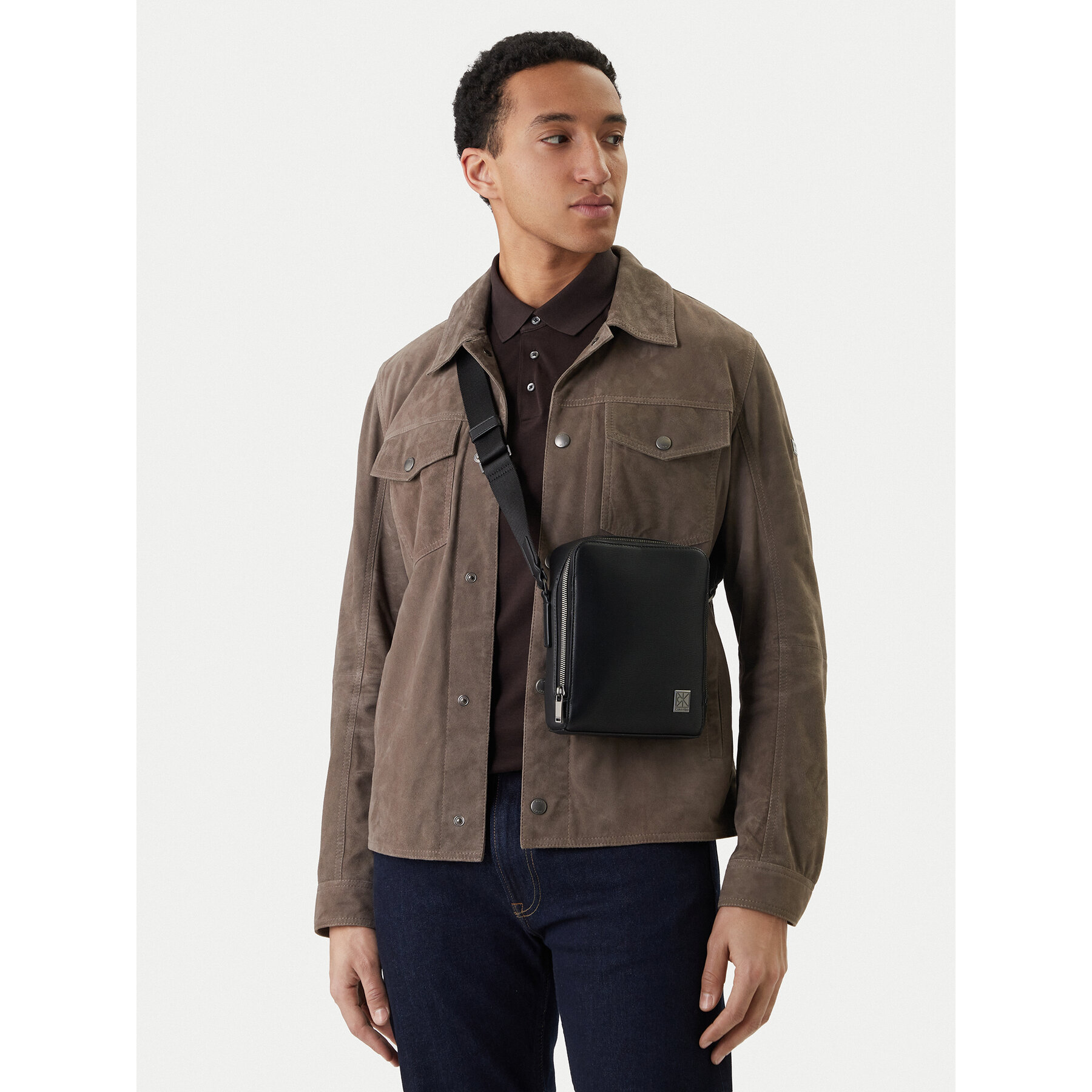 Geantă crossover Calvin Klein Emblem Hw Reporter LV04D3293G Negru
