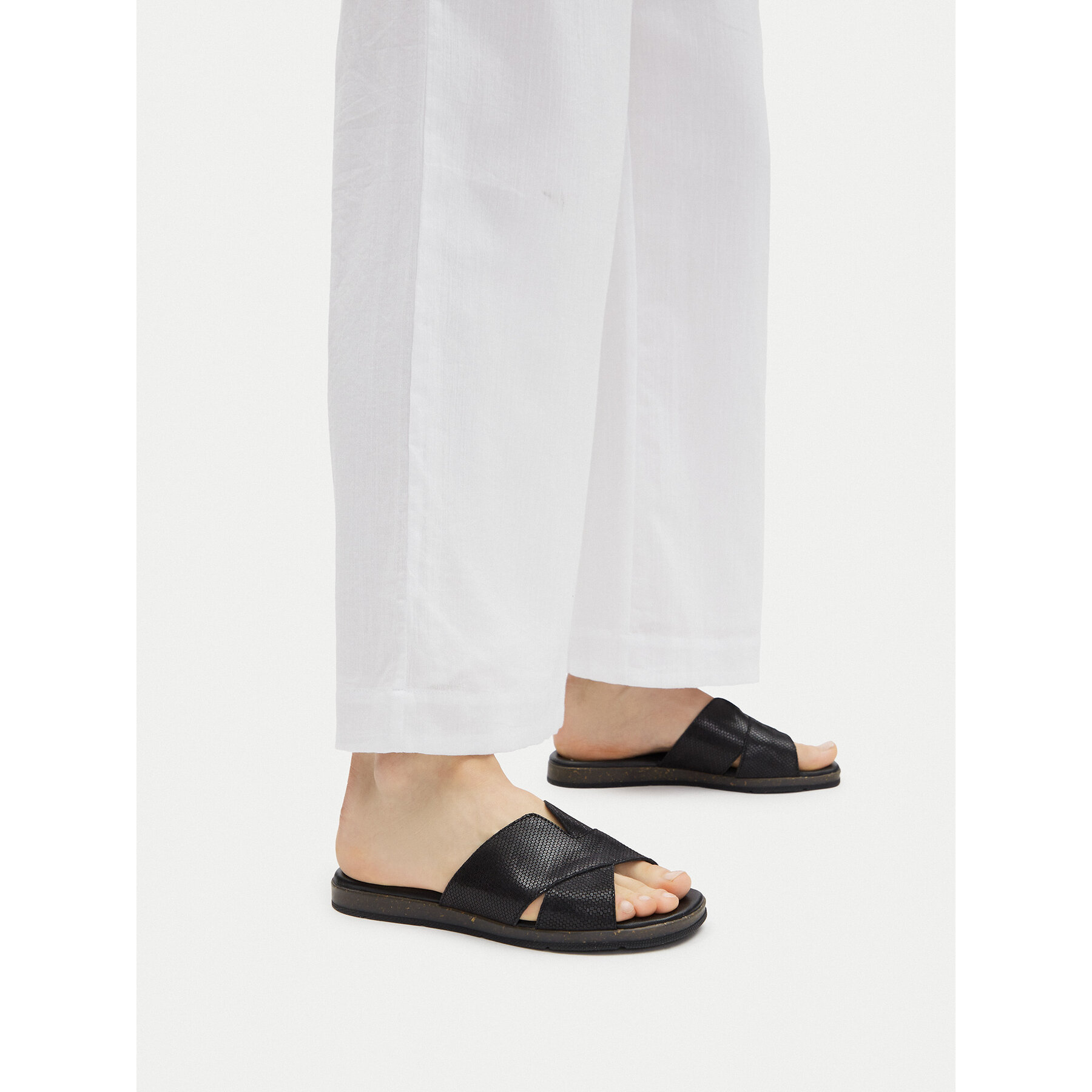 Şlapi Lasocki WI16-740A-02 Negru
