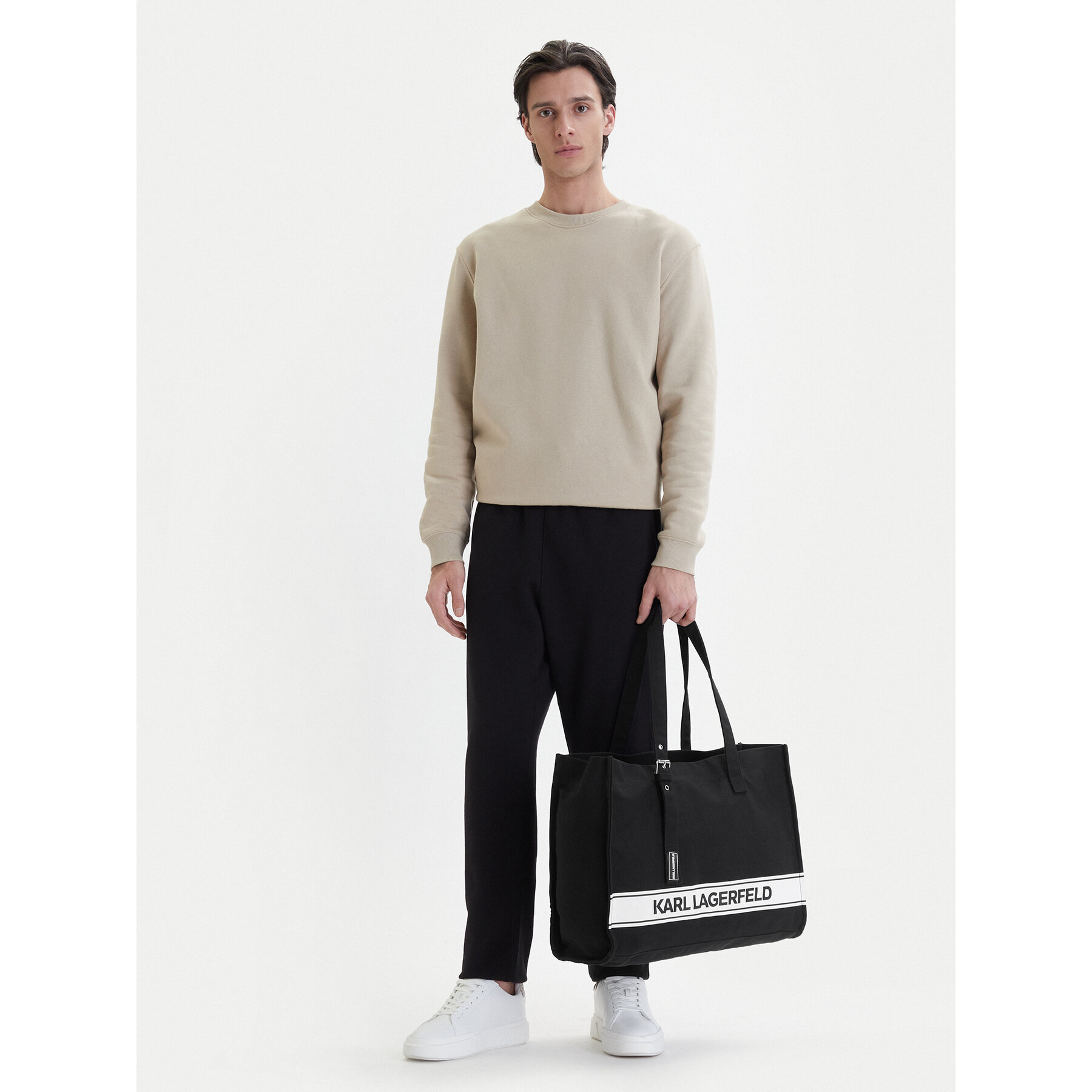 Дамска чанта KARL LAGERFELD B1M46078 Черен