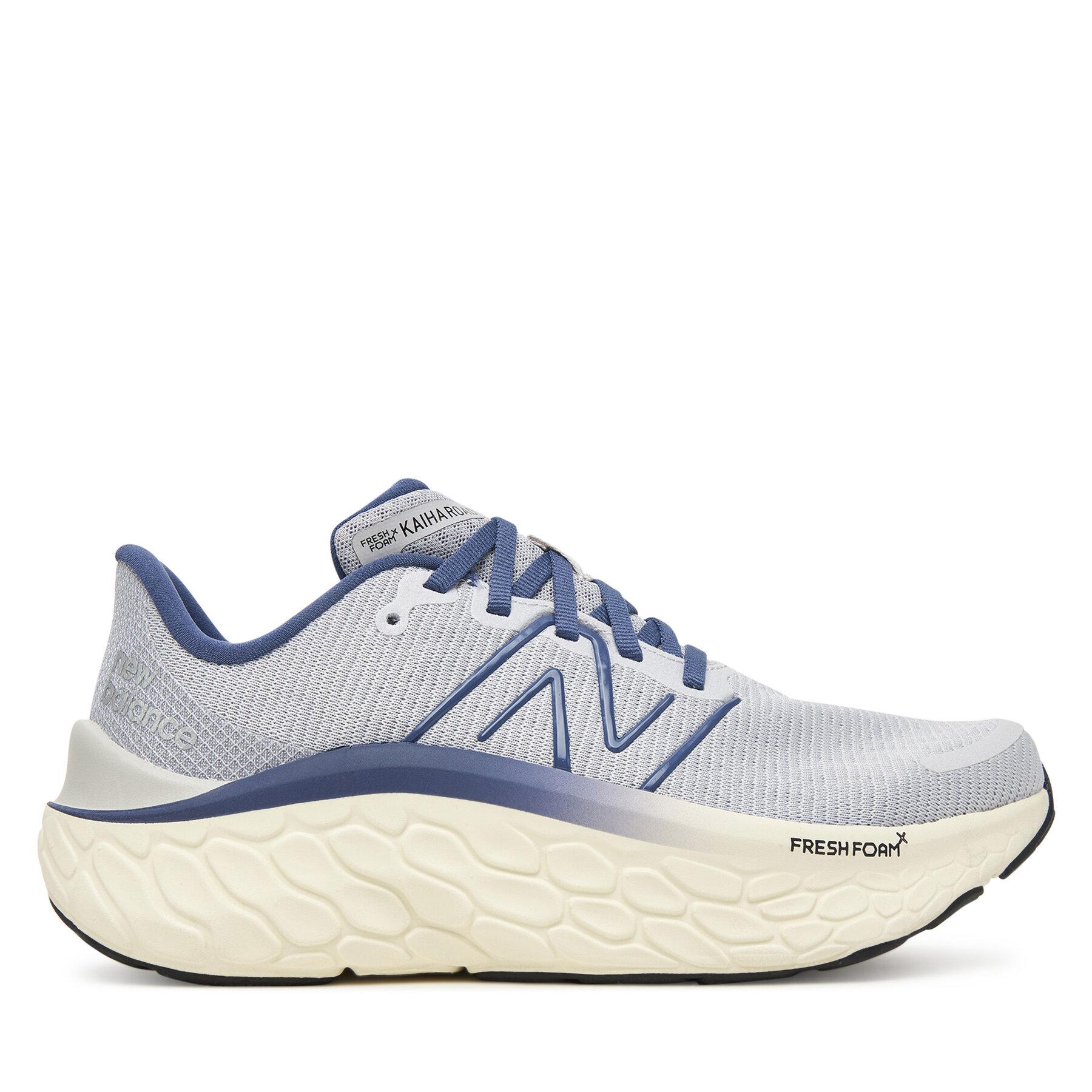 Bežecké topánky New Balance Kaiha Road WKAIRCV1 Sivá